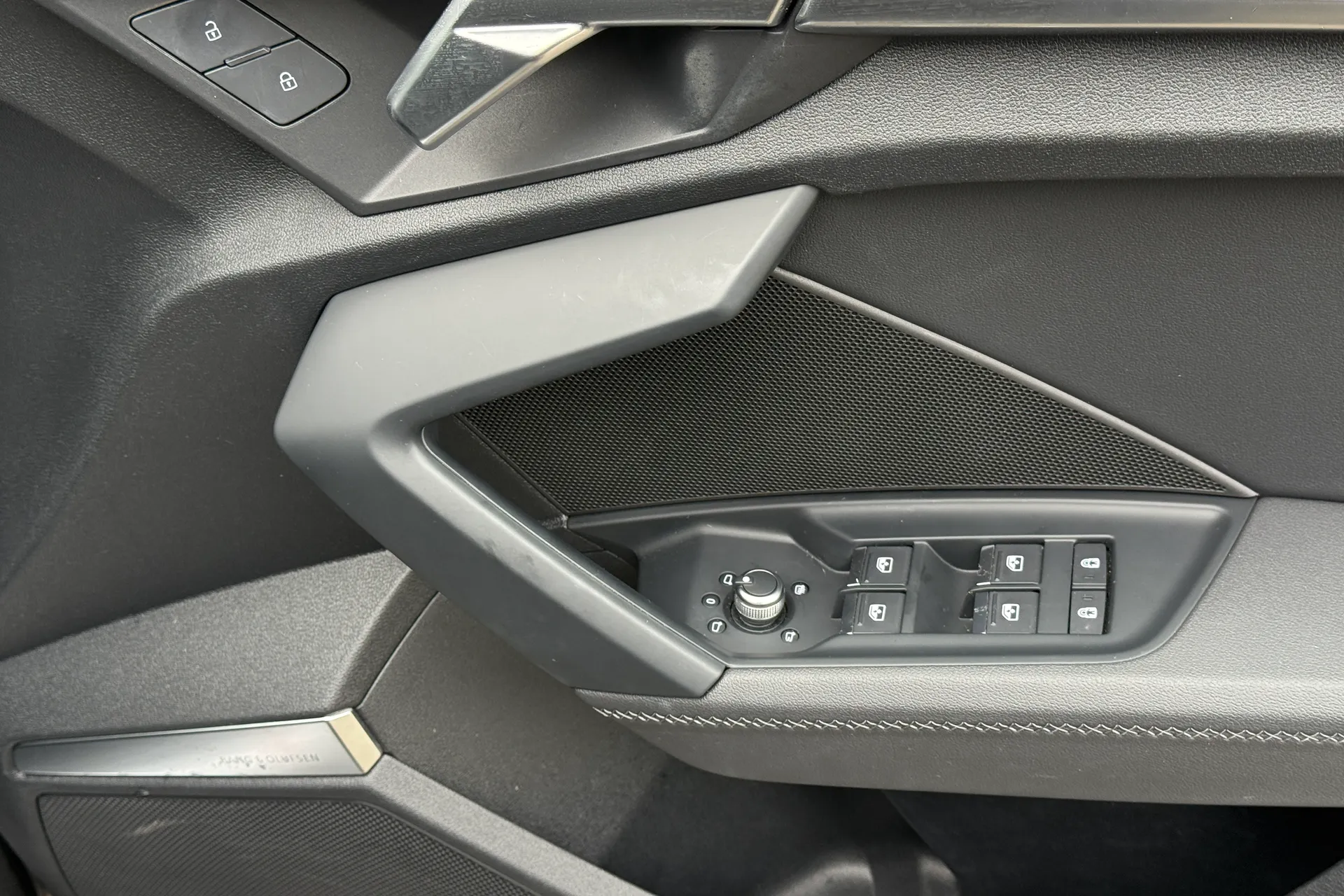 Audi A3 thumbnail image number 40