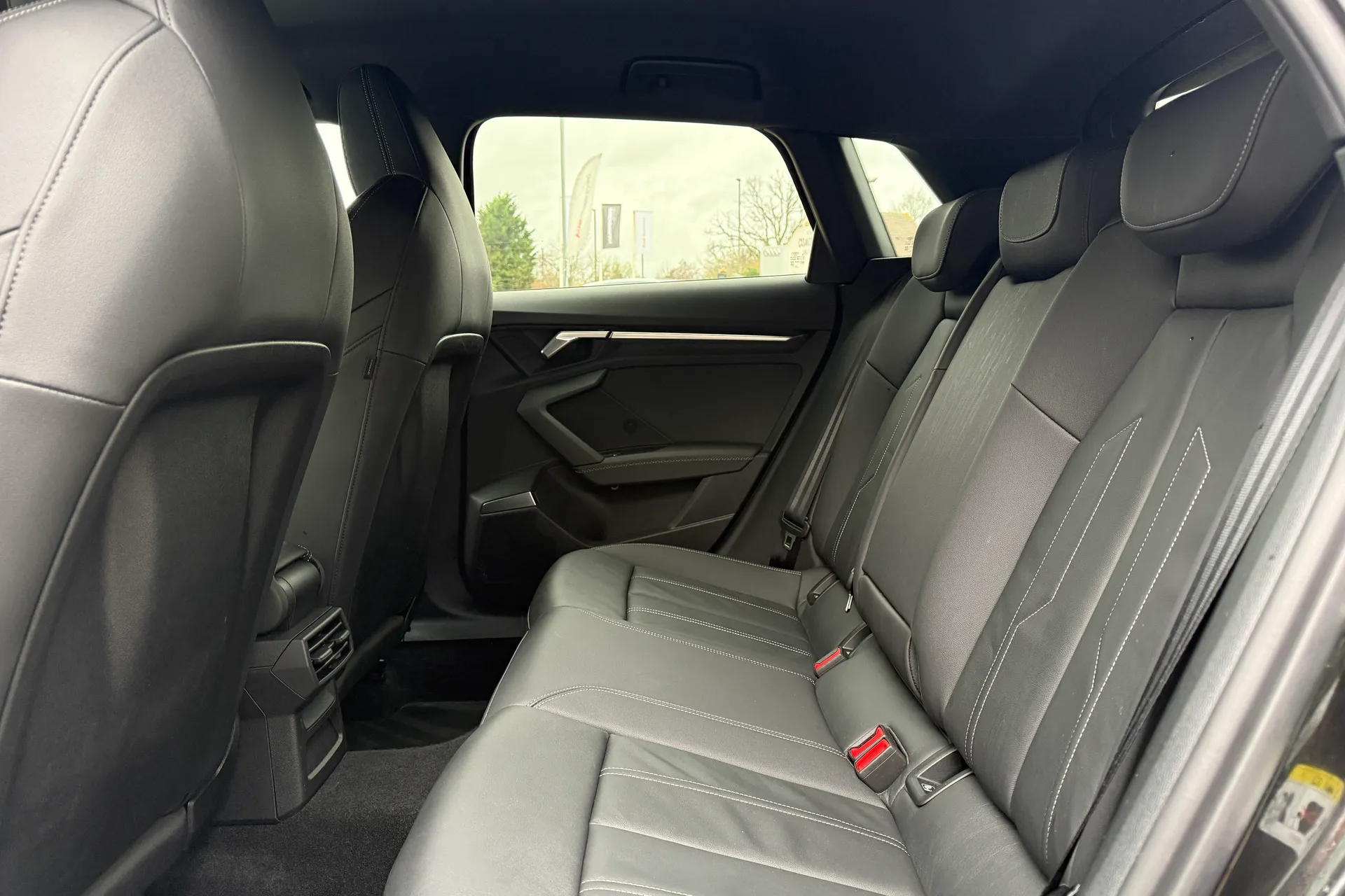 Audi A3 thumbnail image number 21