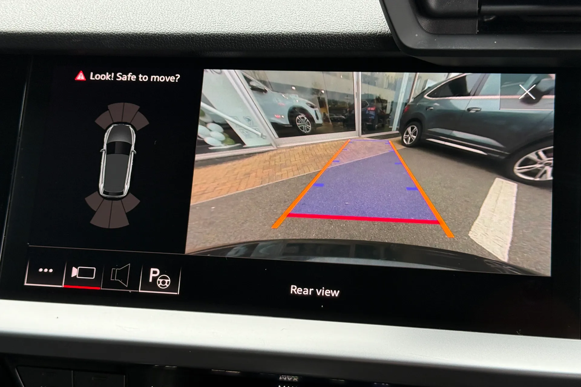 Audi A3 thumbnail image number 6