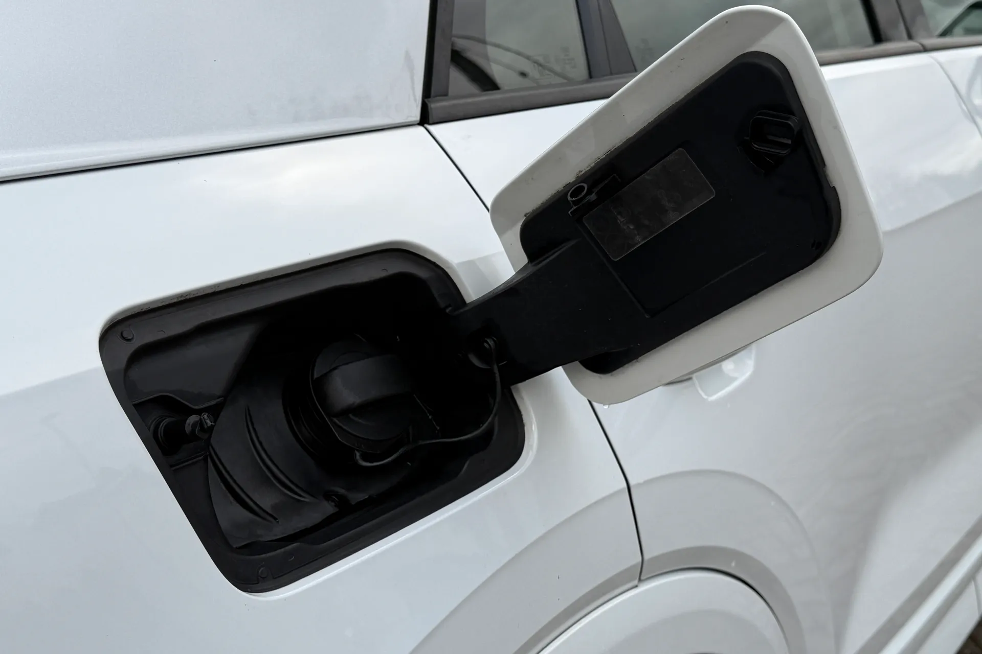 Audi Q2 thumbnail image number 43