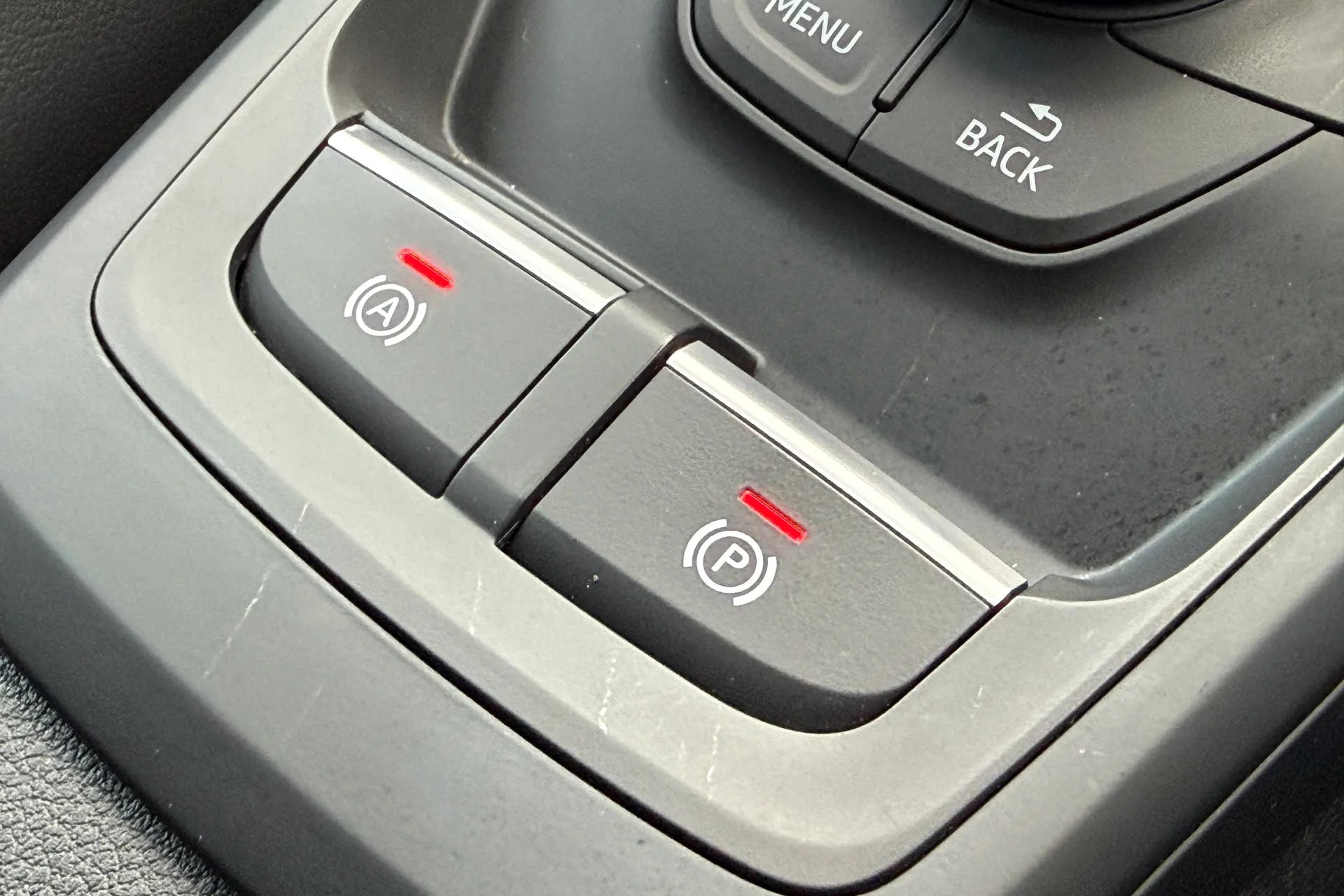 Audi Q2 thumbnail image number 35