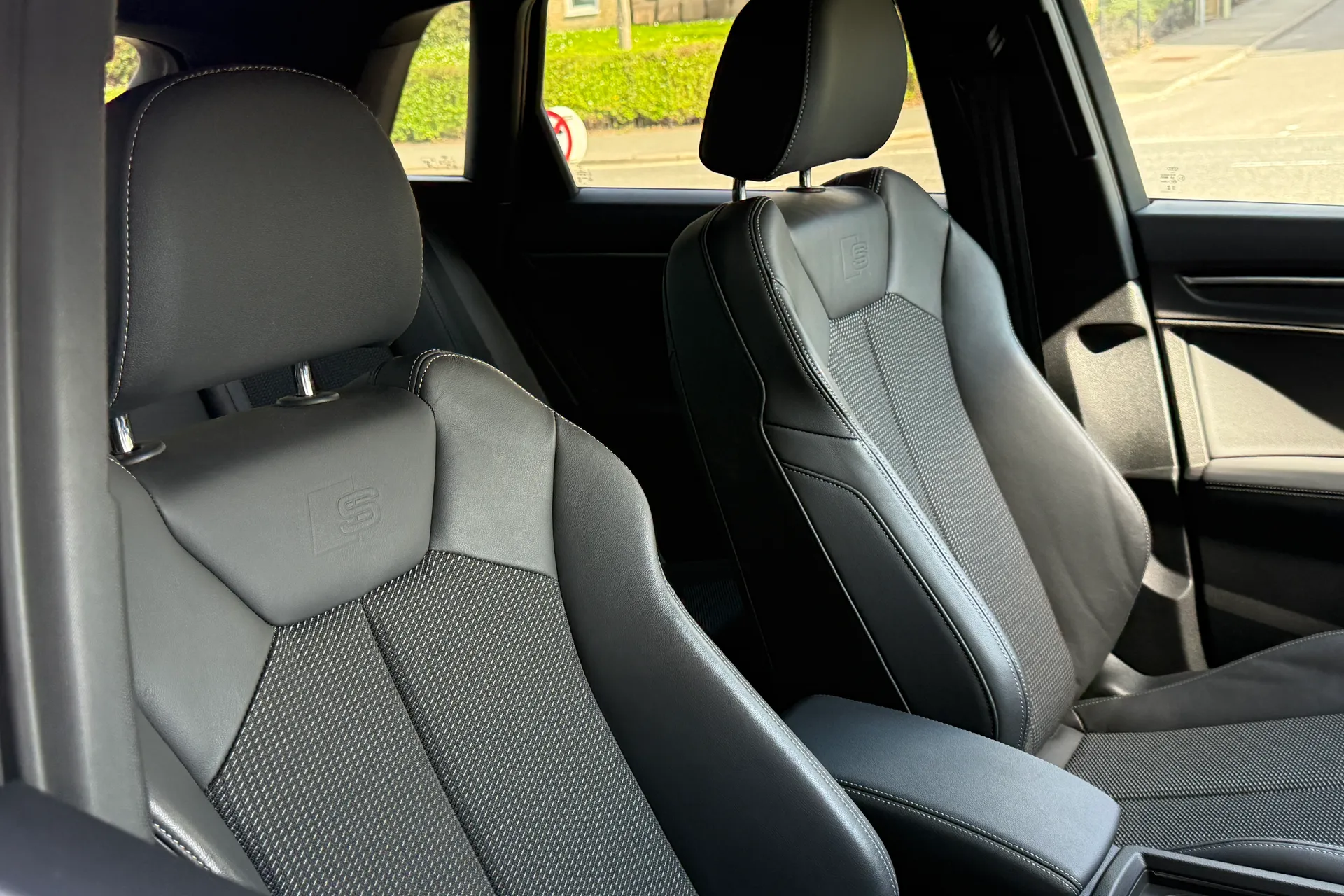 Audi Q3 thumbnail image number 34