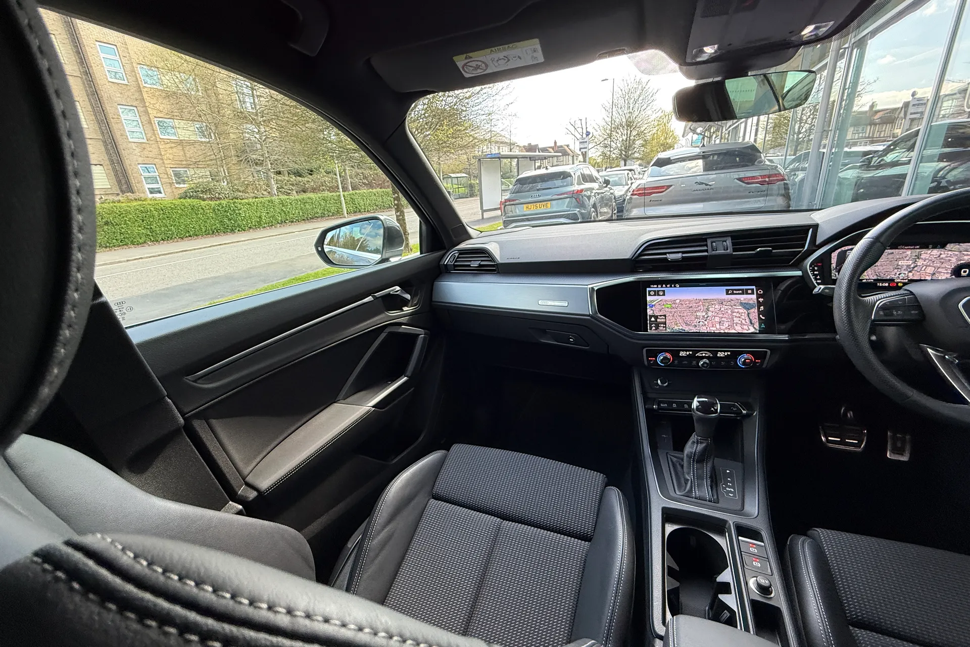 Audi Q3 thumbnail image number 43