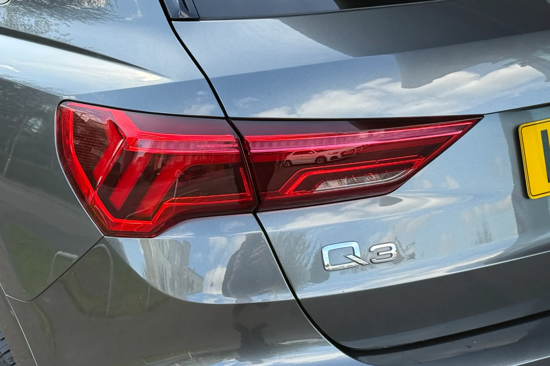 Audi Q3 thumbnail image number 46