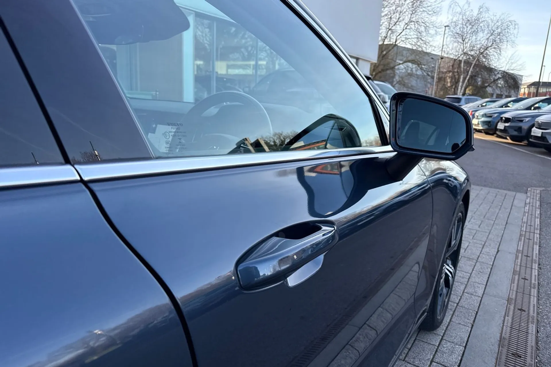 Volvo V60 thumbnail image number 17