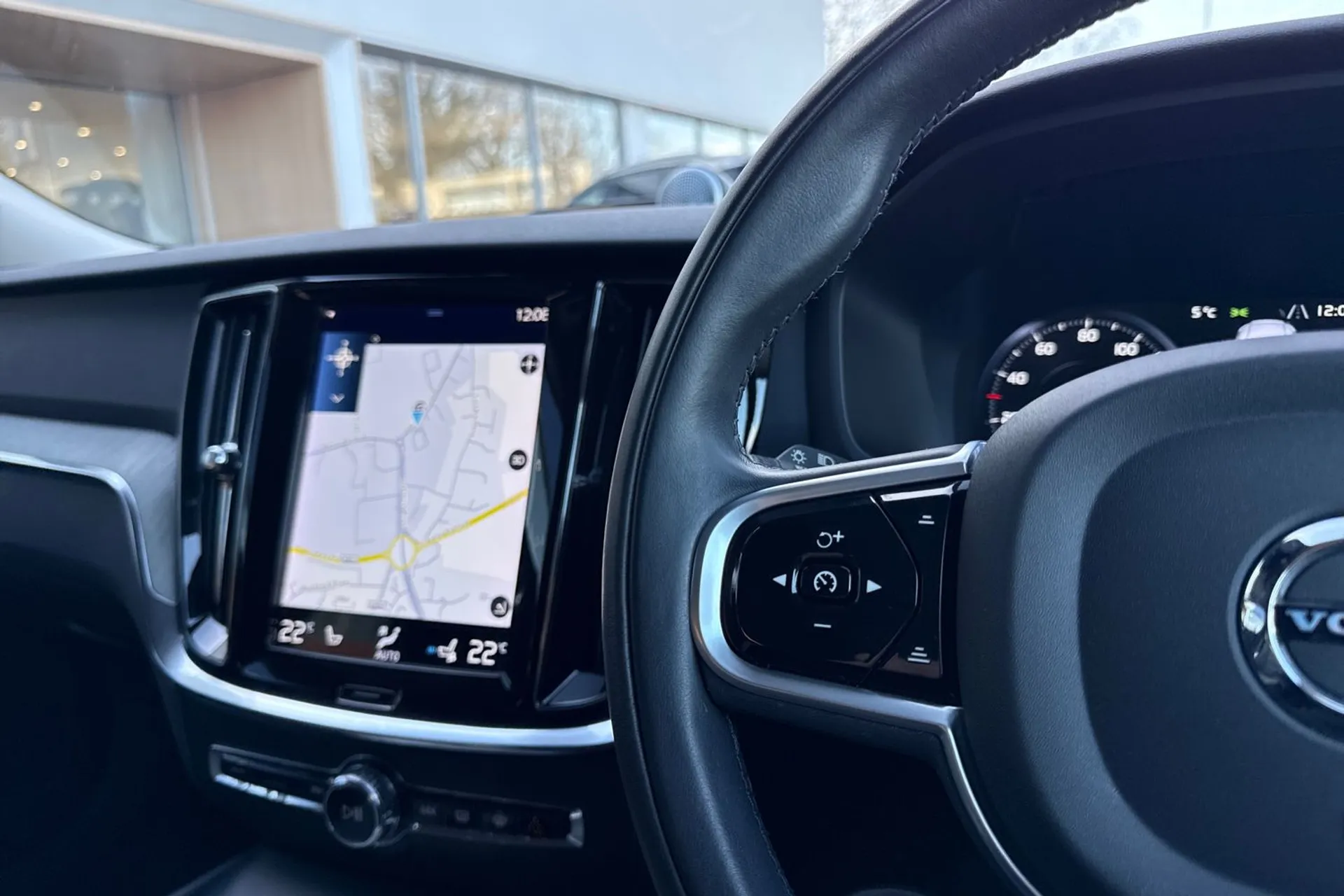 Volvo V60 thumbnail image number 36