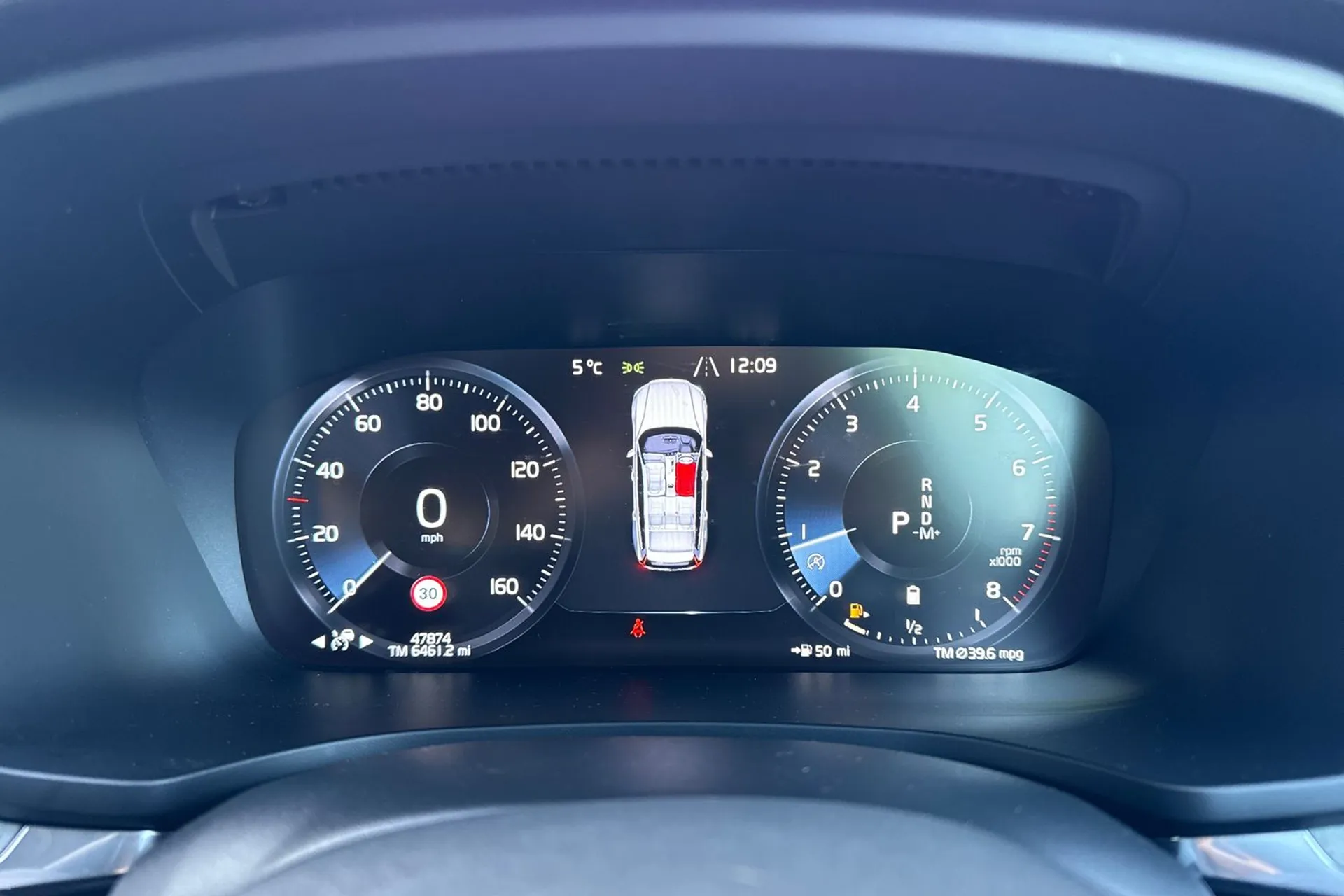 Volvo V60 thumbnail image number 44