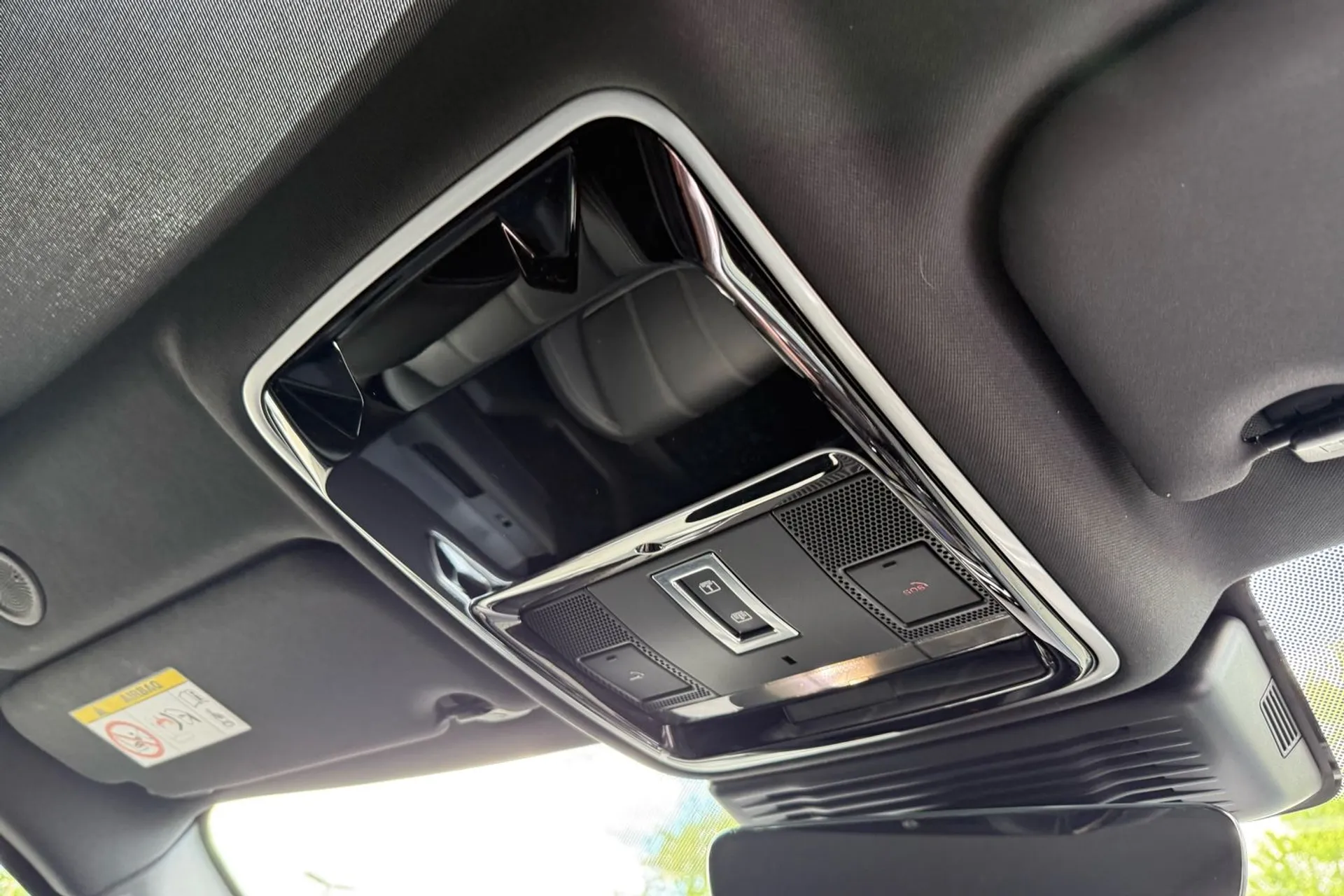LAND ROVER RANGE ROVER VELAR thumbnail image number 56