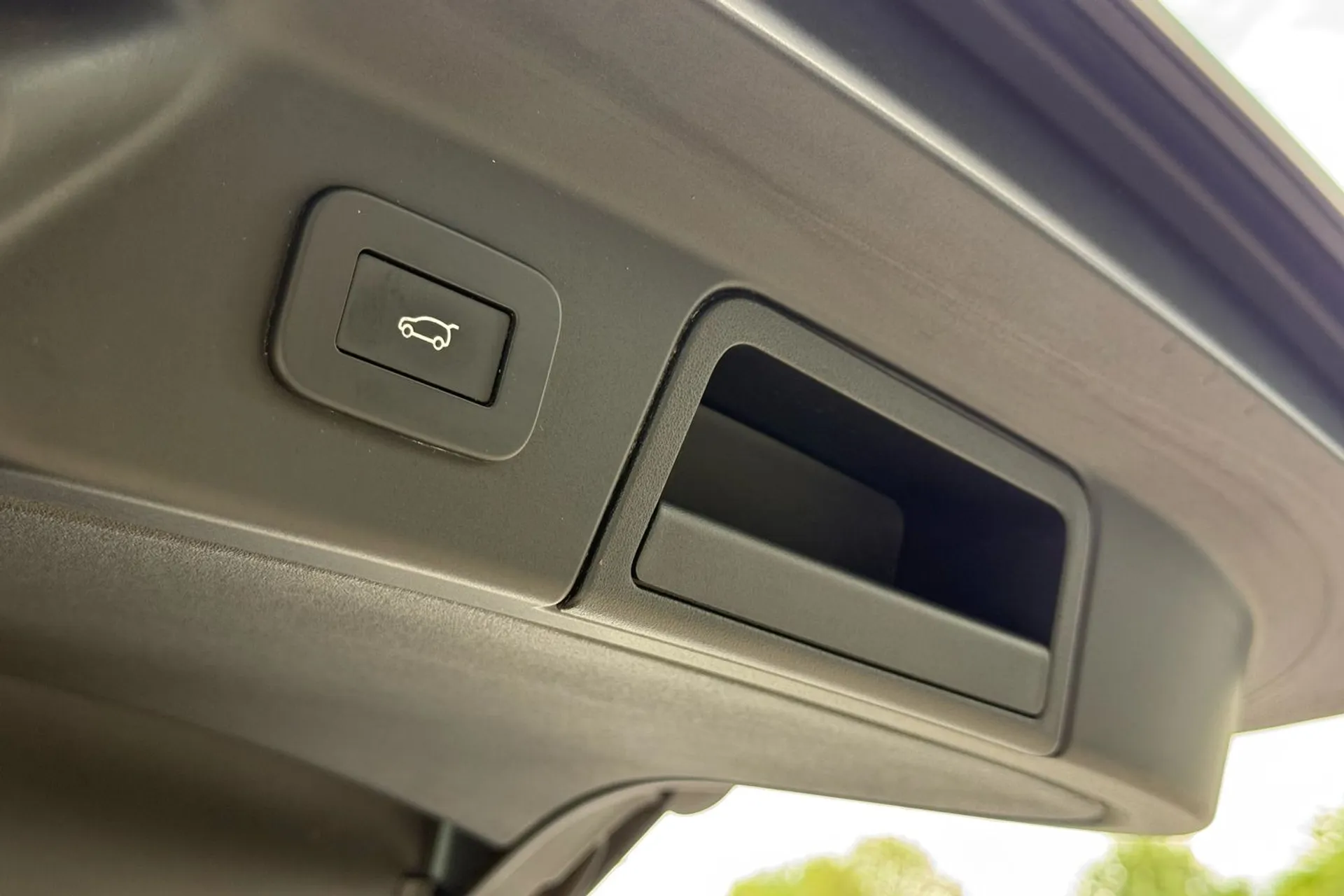 LAND ROVER RANGE ROVER VELAR thumbnail image number 44