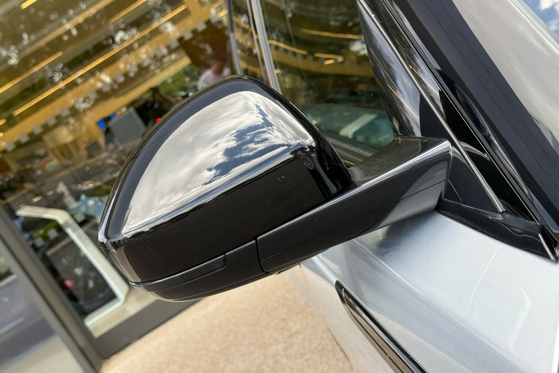 LAND ROVER RANGE ROVER VELAR thumbnail image number 60