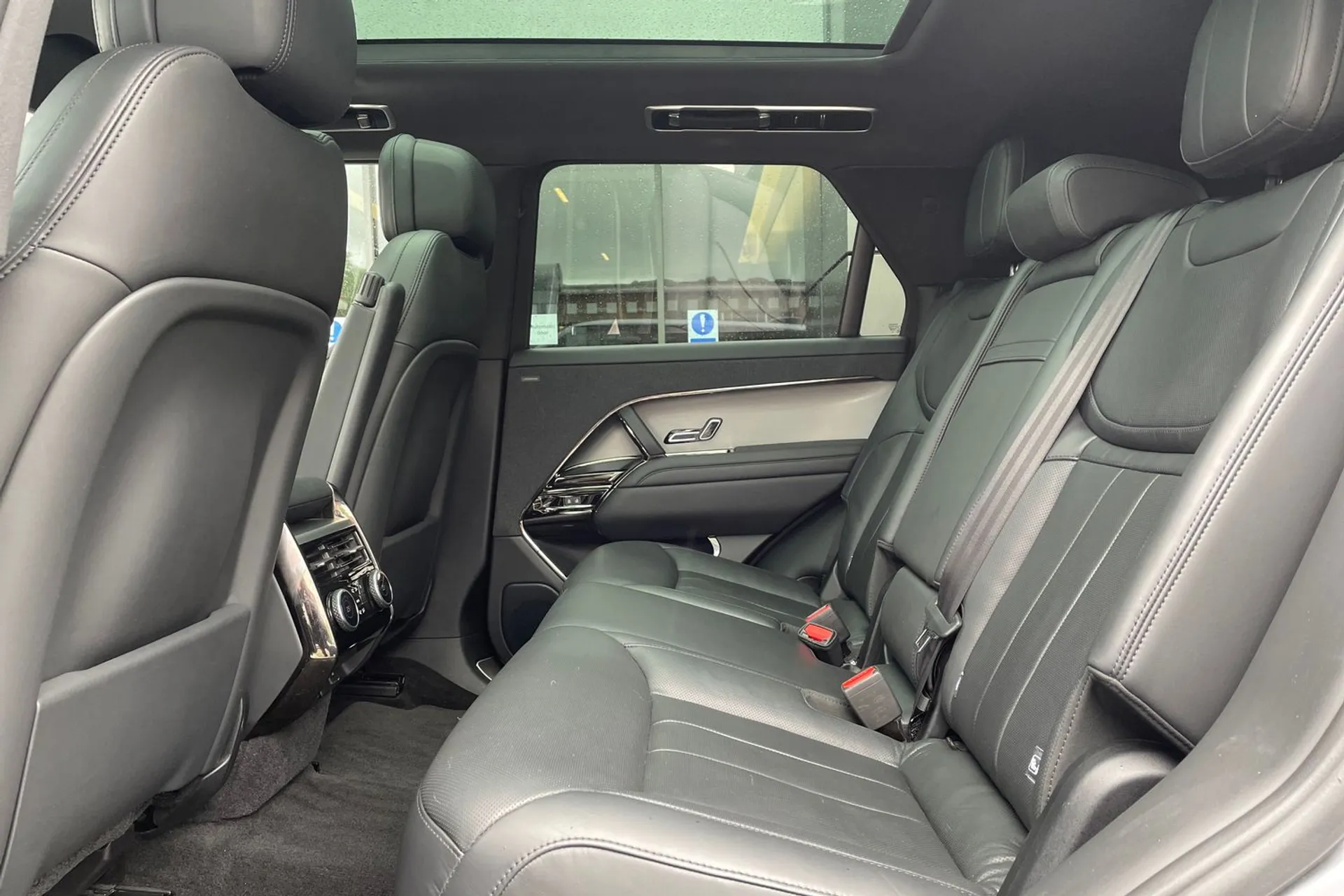 LAND ROVER RANGE ROVER SPORT thumbnail image number 46