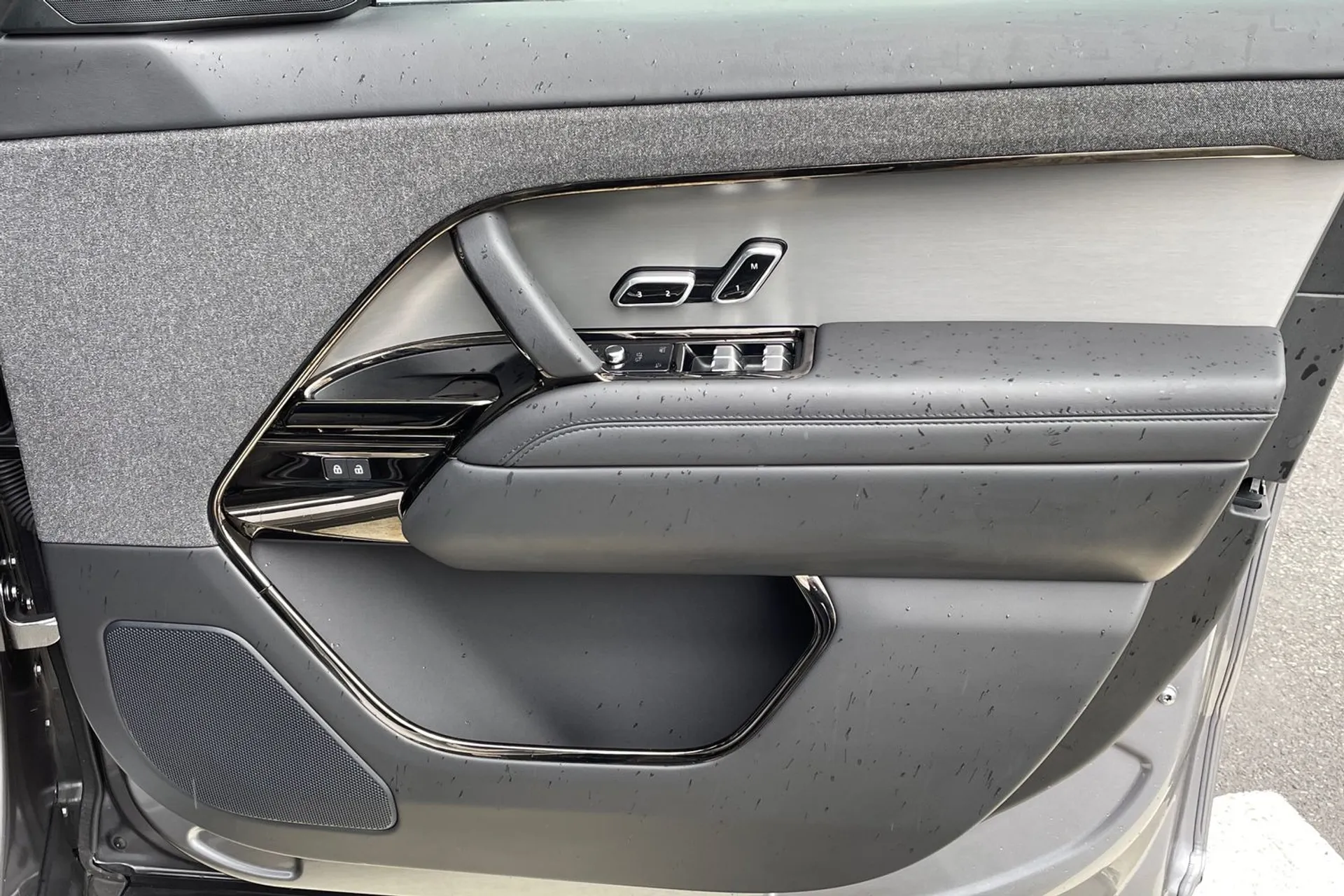 LAND ROVER RANGE ROVER SPORT thumbnail image number 19