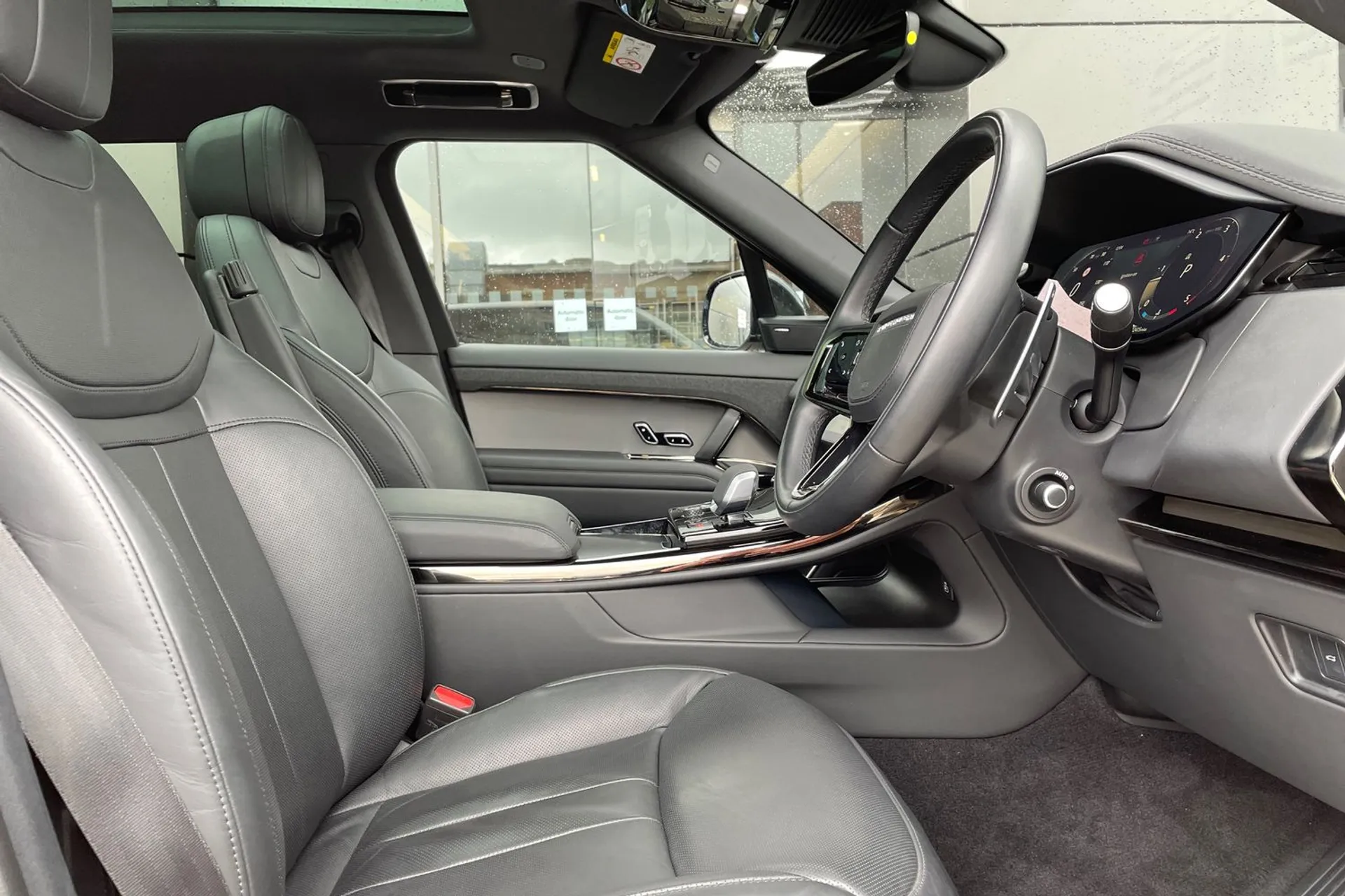 LAND ROVER RANGE ROVER SPORT thumbnail image number 17