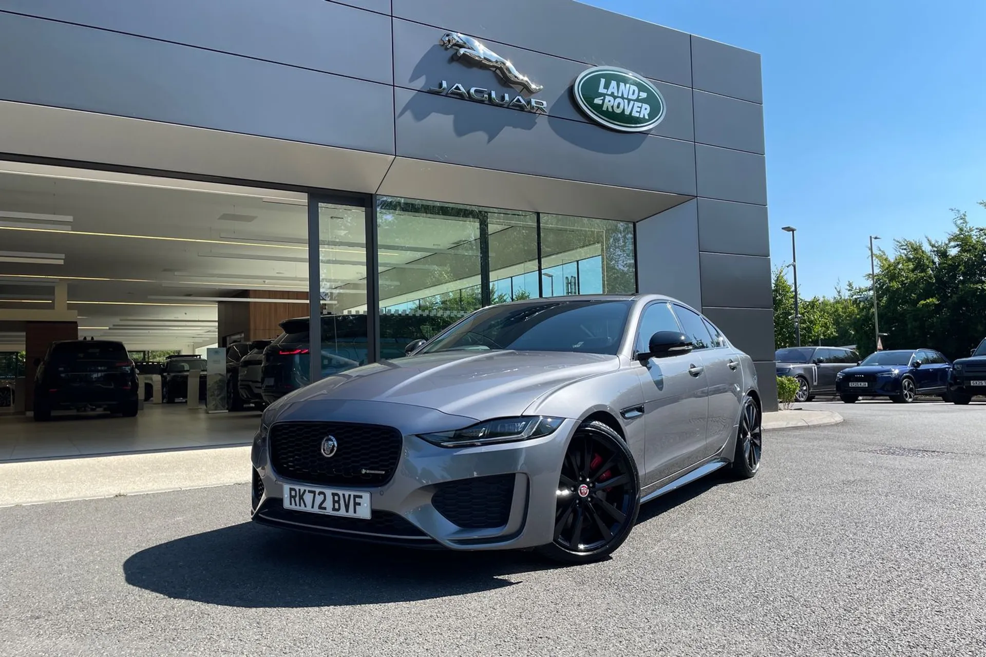Jaguar XE thumbnail image number 27