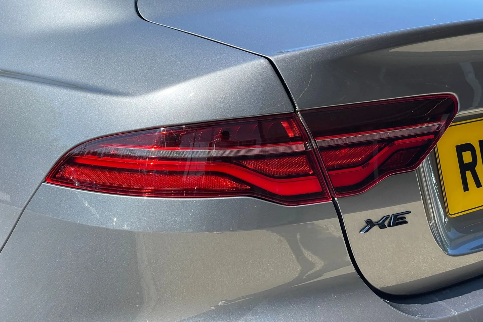 Jaguar XE thumbnail image number 57