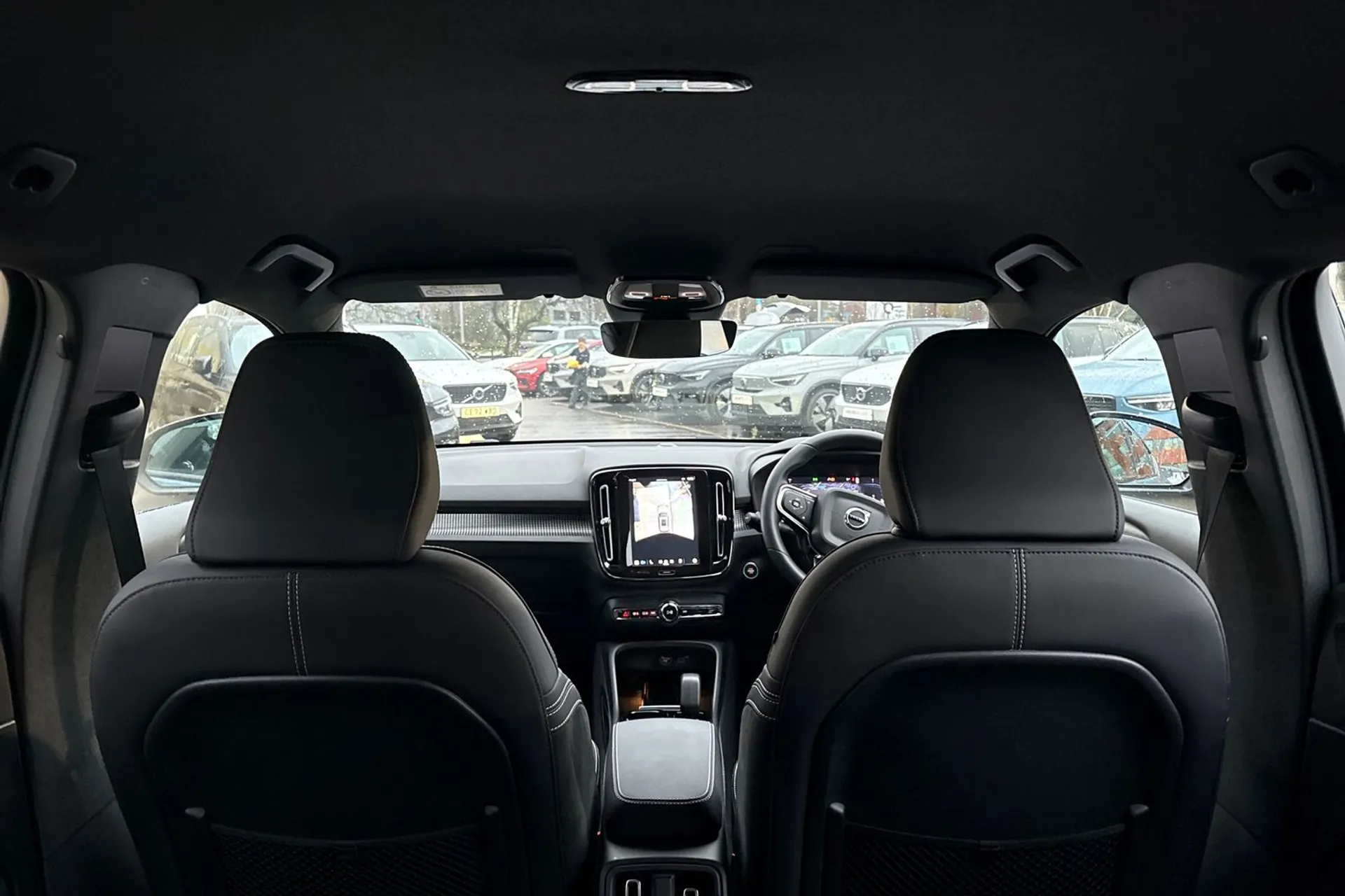 Volvo XC40 thumbnail image number 21