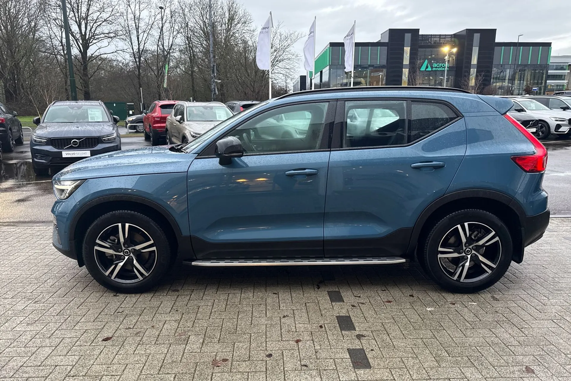 Volvo XC40 thumbnail image number 10