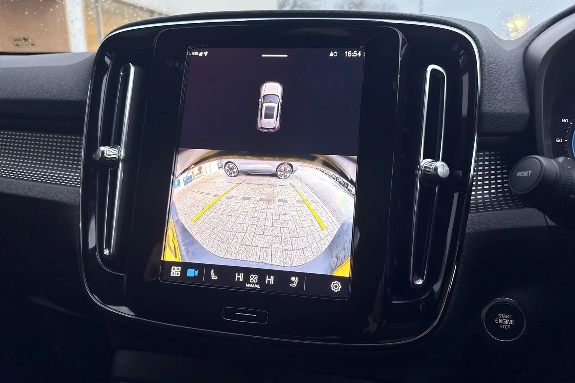 Volvo XC40 thumbnail image number 37