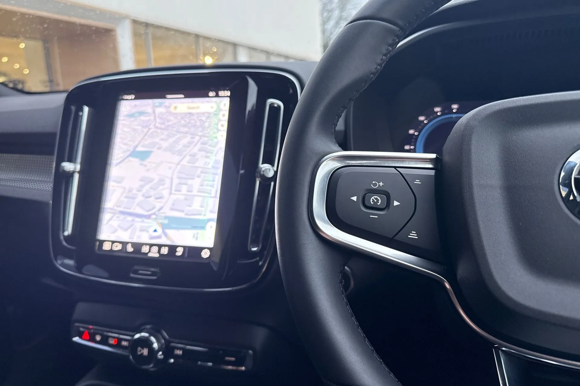 Volvo XC40 thumbnail image number 35