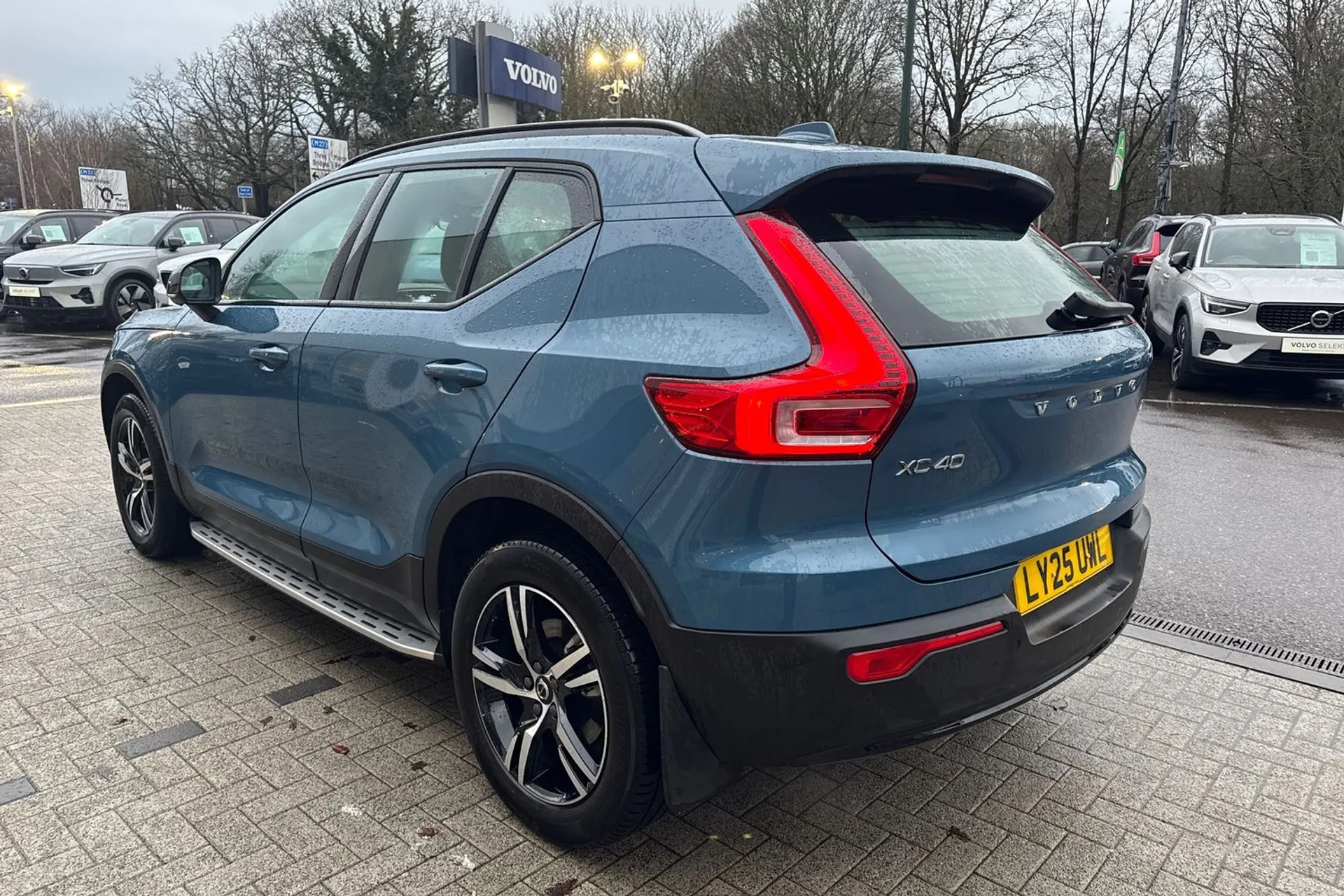 Volvo XC40 thumbnail image number 9