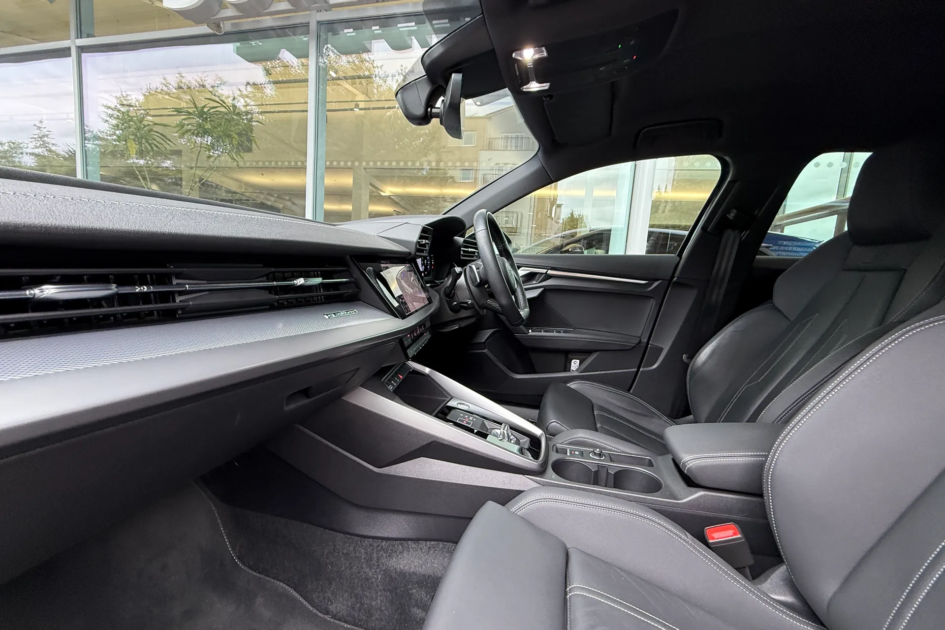 Audi A3 thumbnail image number 2