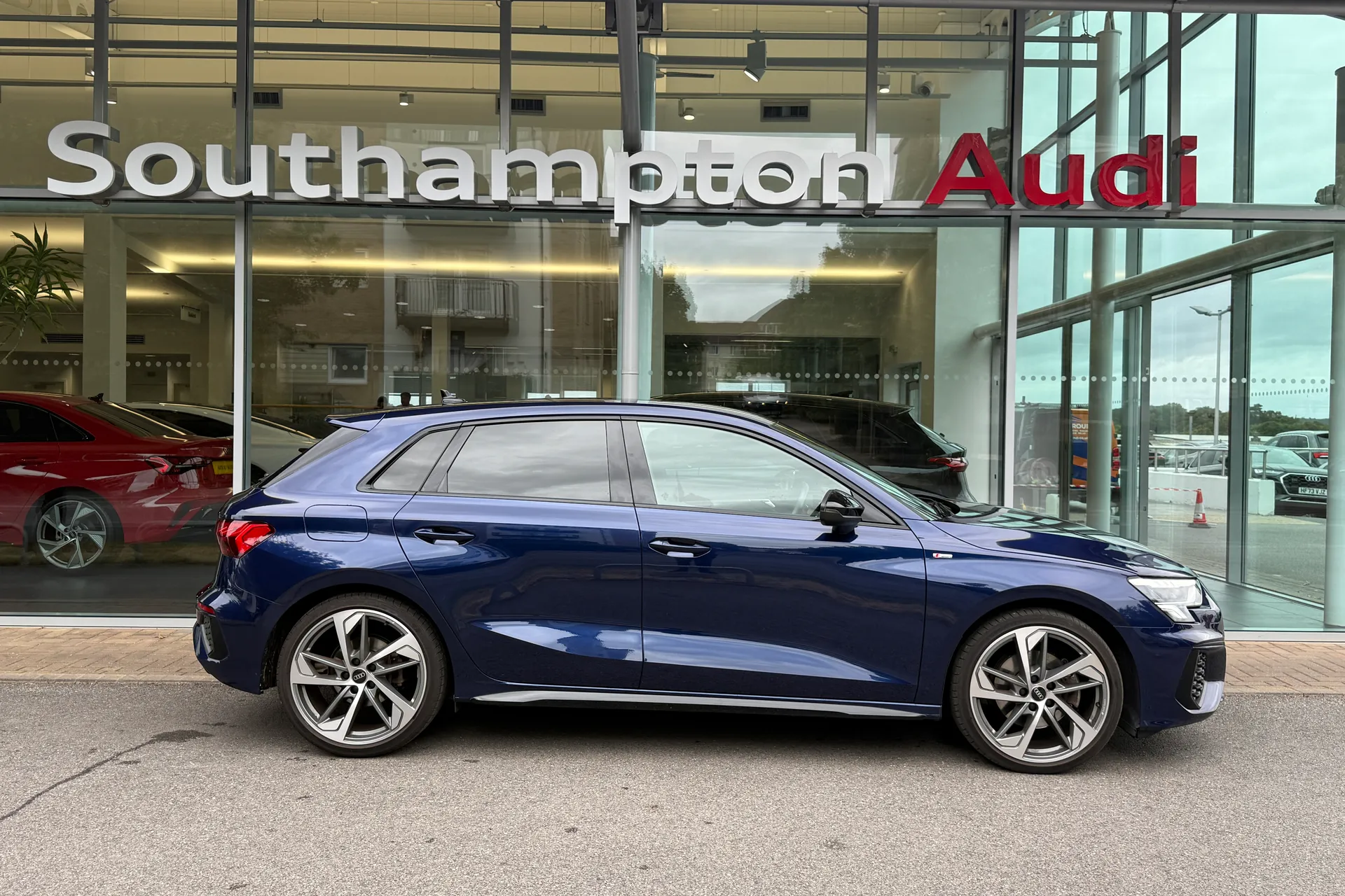 Audi A3 thumbnail image number 4