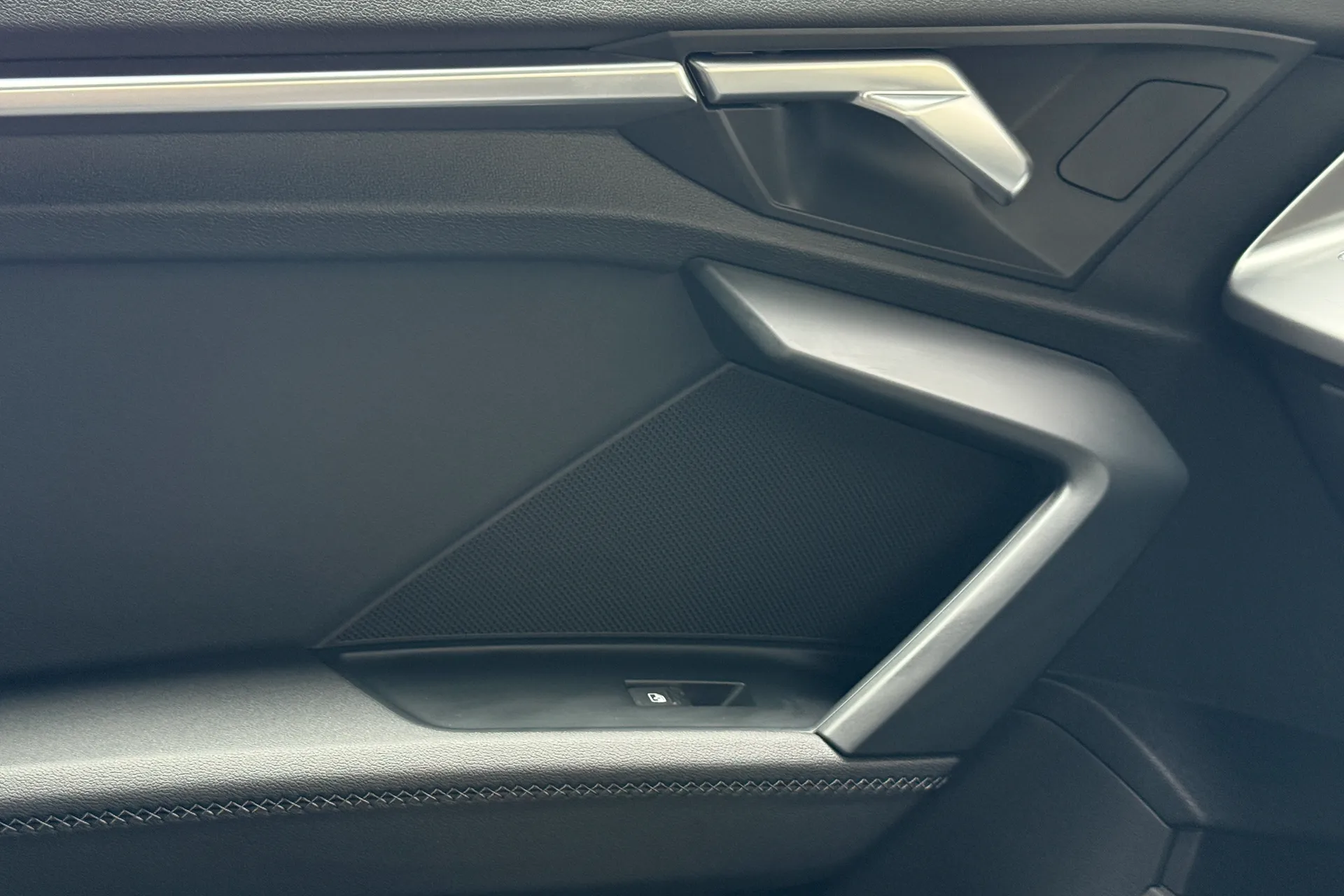 Audi A3 thumbnail image number 30