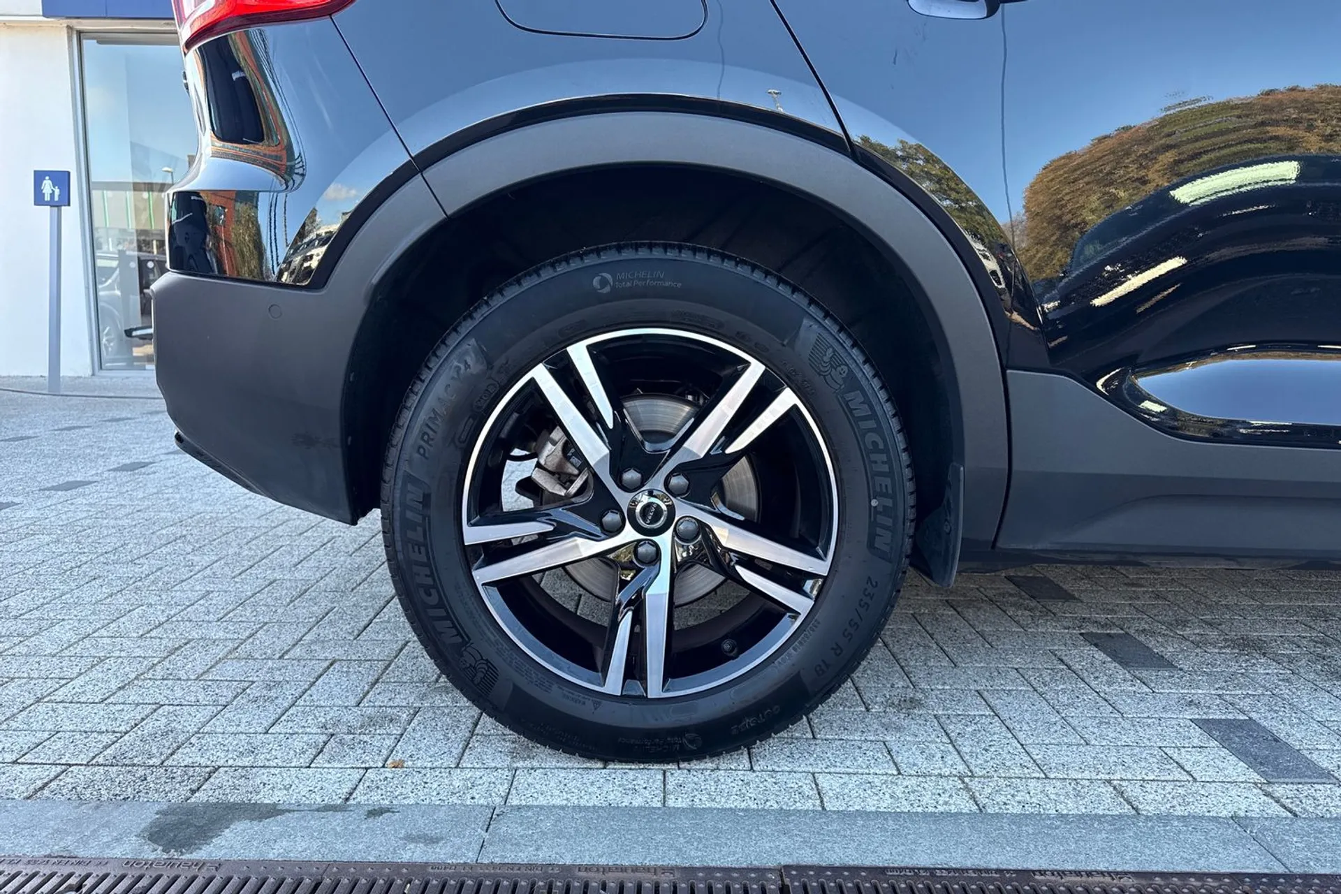 Volvo XC40 thumbnail image number 13