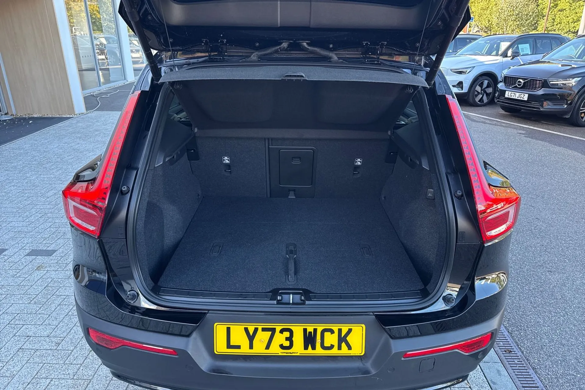 Volvo XC40 thumbnail image number 19