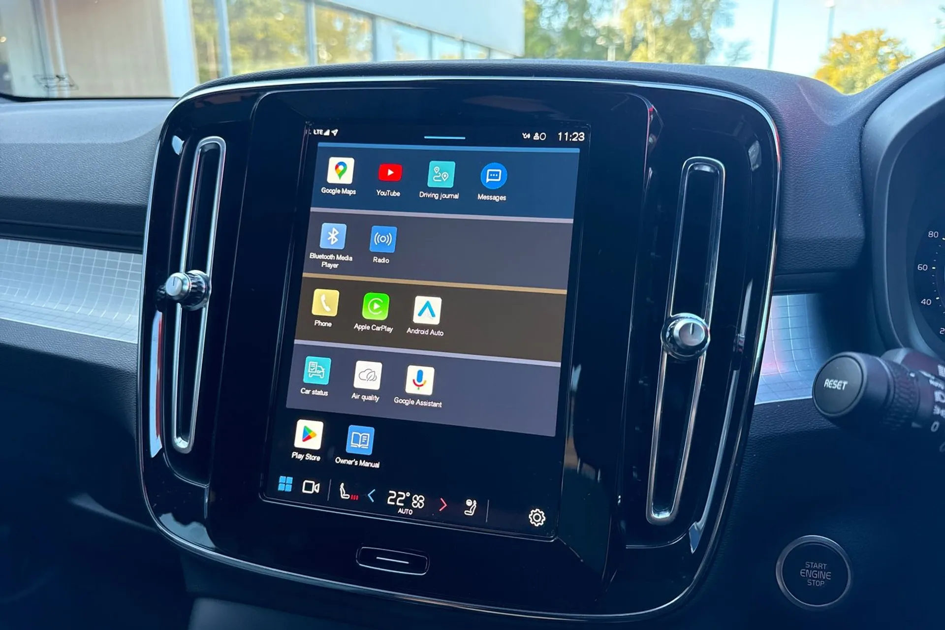 Volvo XC40 thumbnail image number 42