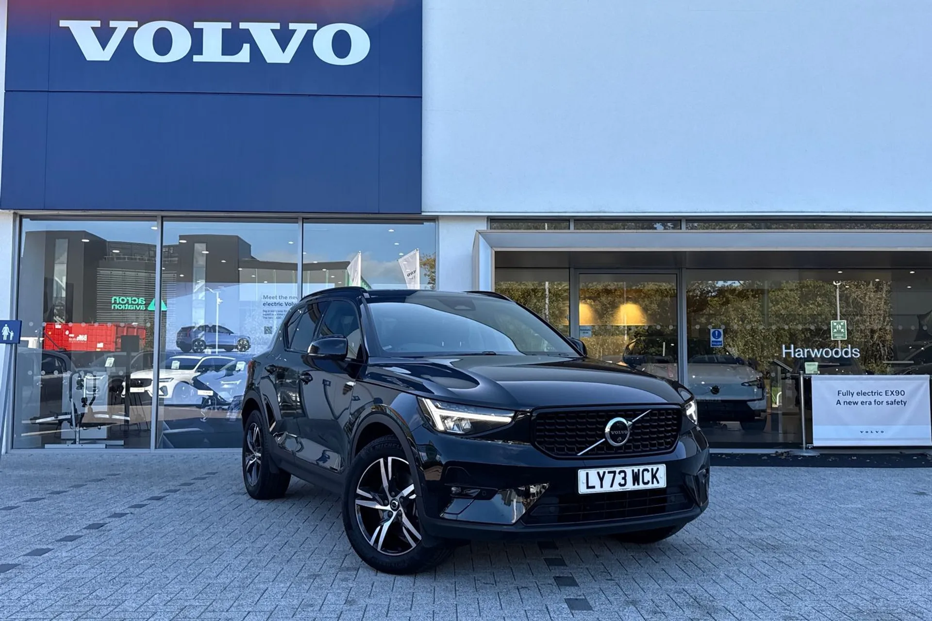 Volvo XC40 focused image