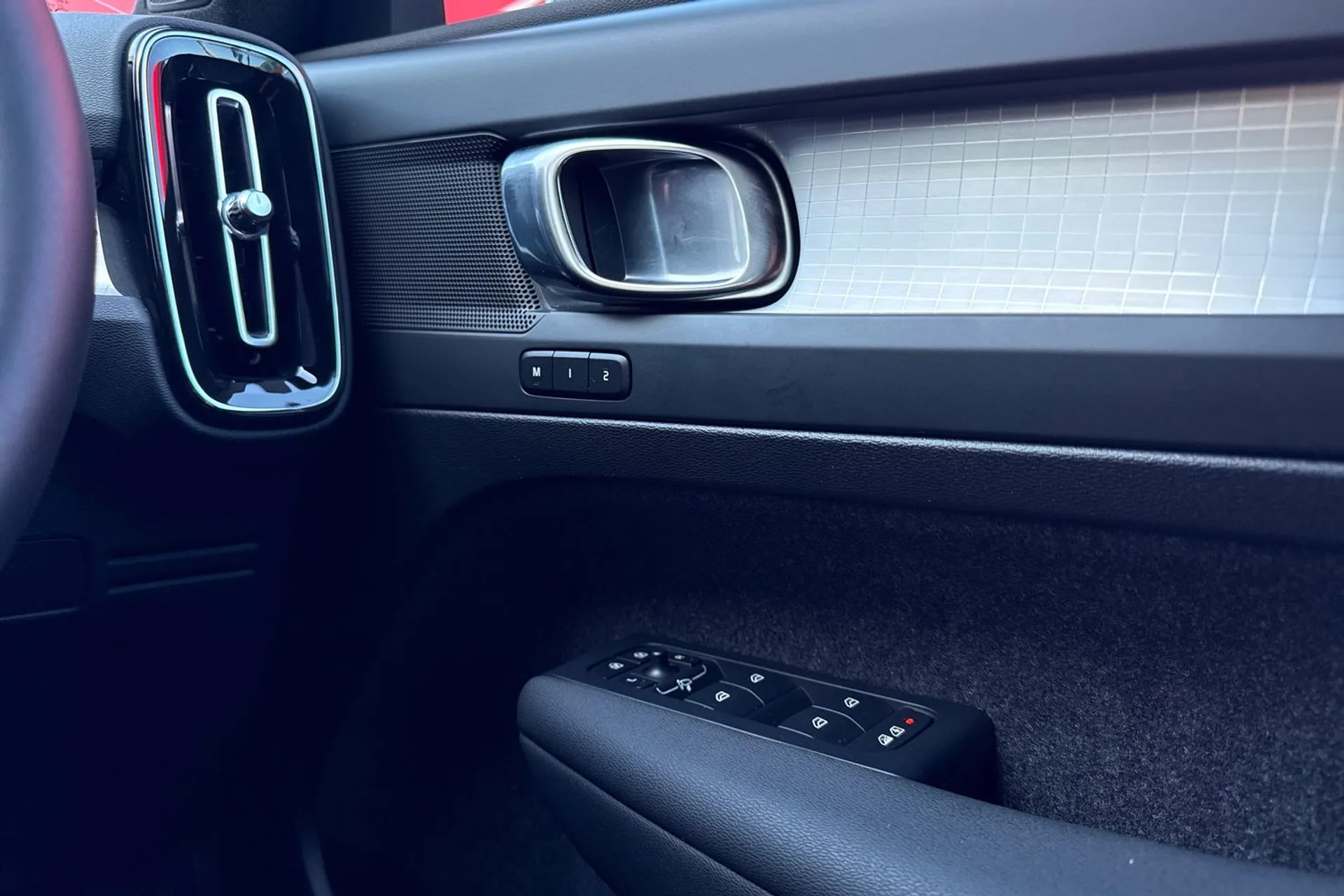 Volvo XC40 thumbnail image number 43