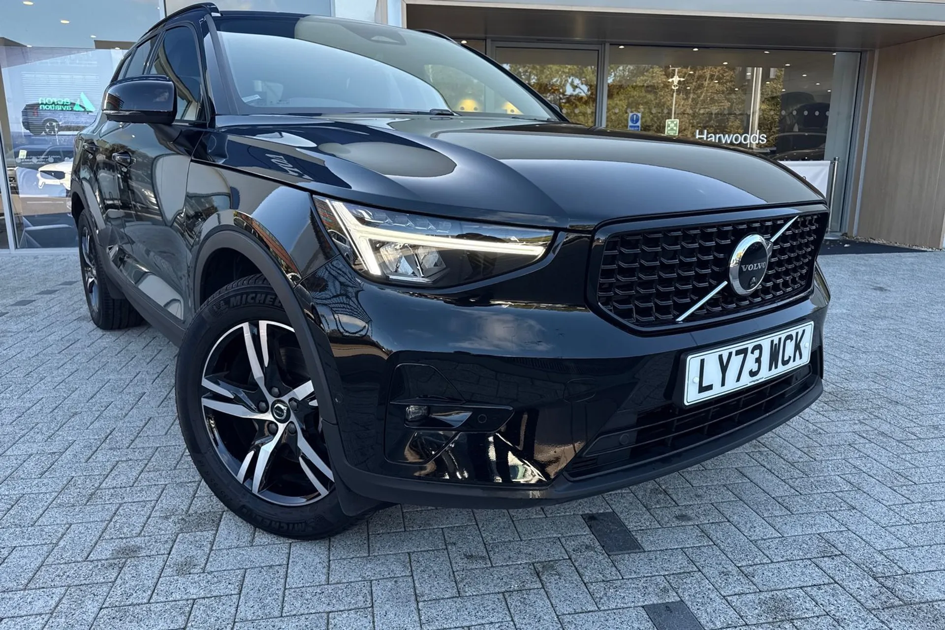 Volvo XC40 thumbnail image number 6