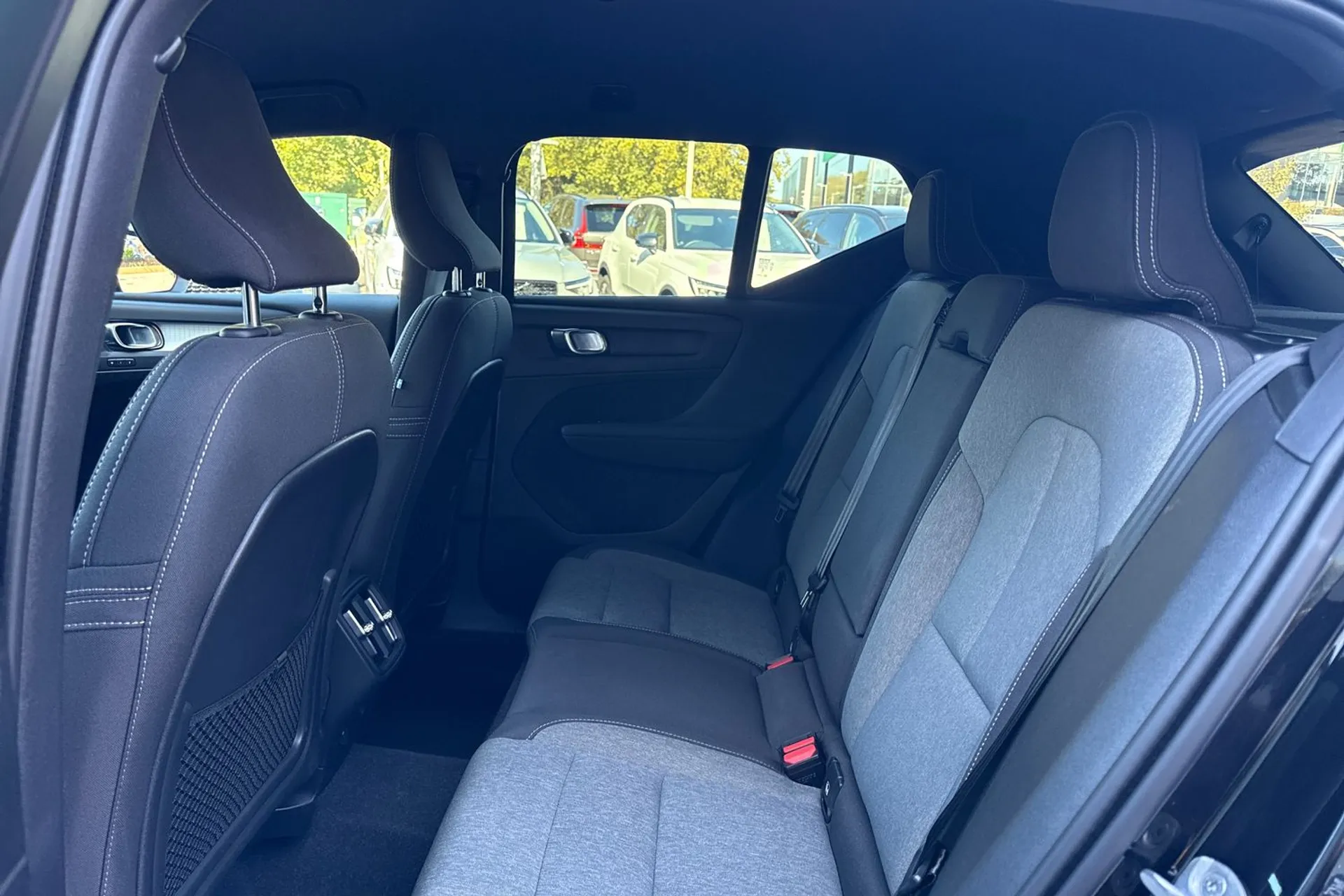 Volvo XC40 thumbnail image number 29