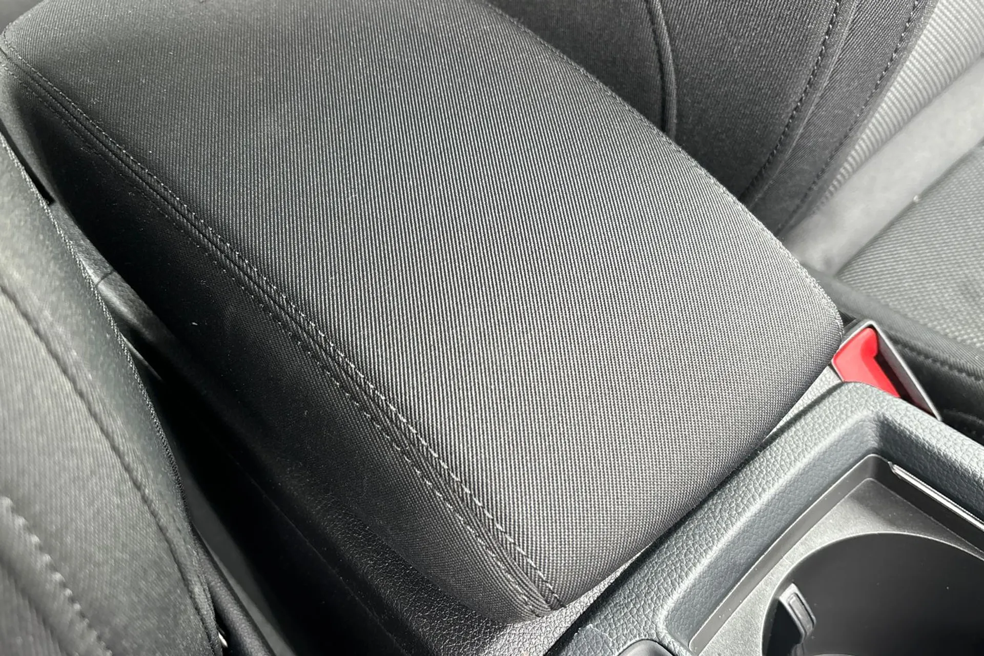 Audi Q3 thumbnail image number 41