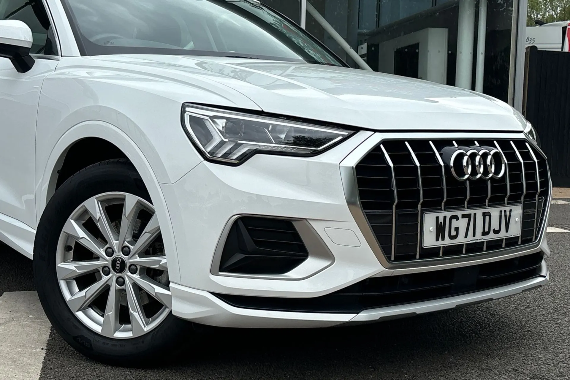Audi Q3 thumbnail image number 5