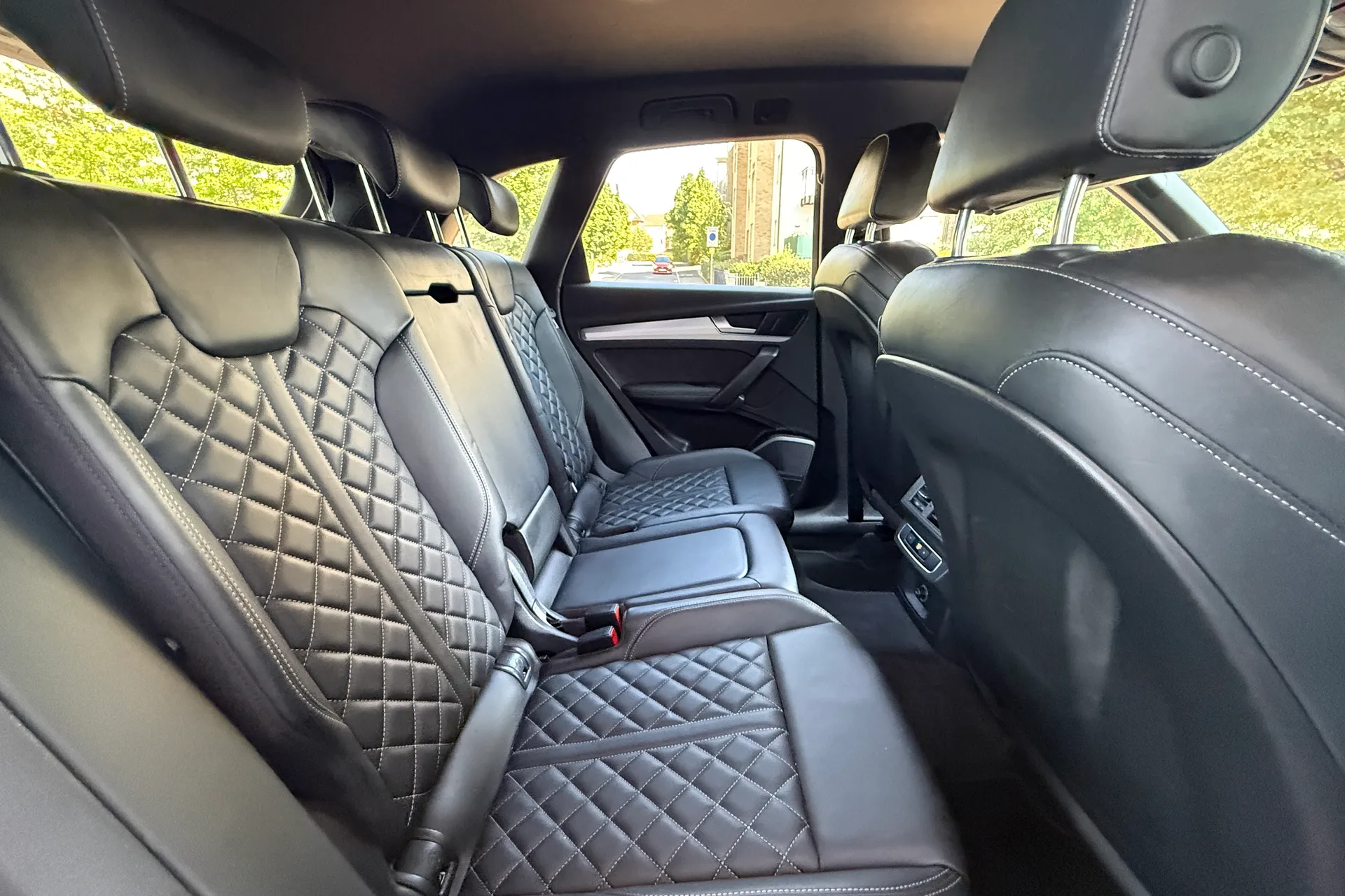 Audi Q5 thumbnail image number 42
