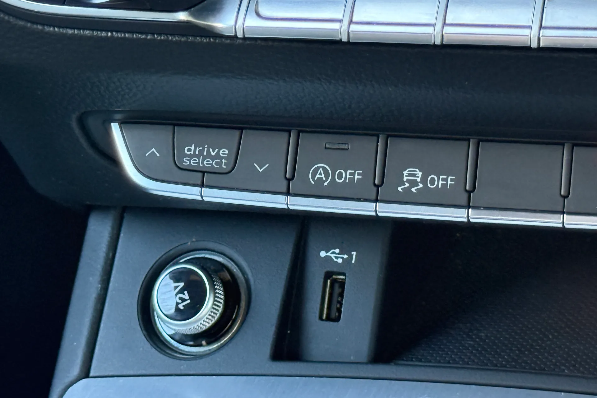 Audi Q5 thumbnail image number 20