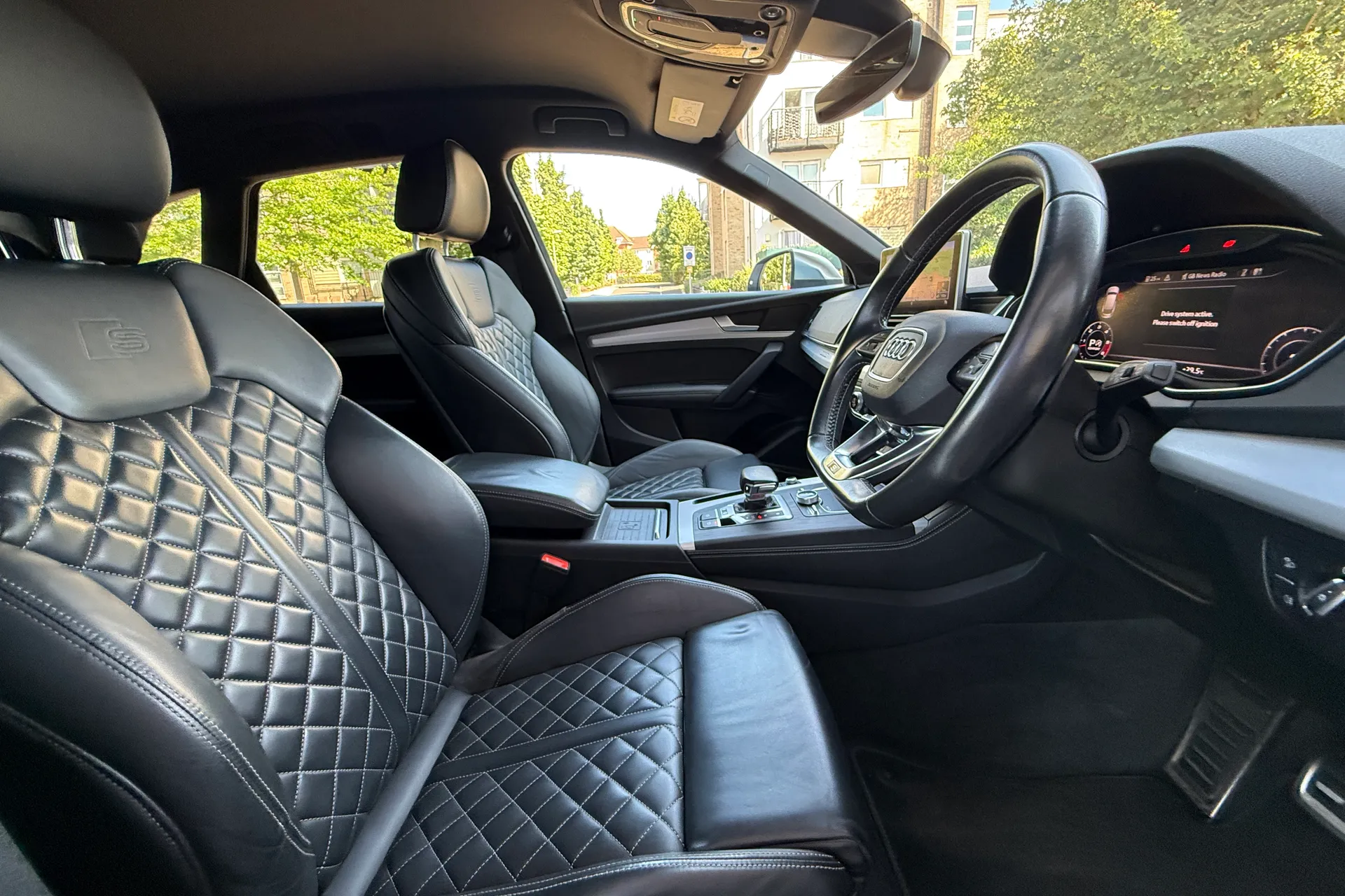 Audi Q5 thumbnail image number 36