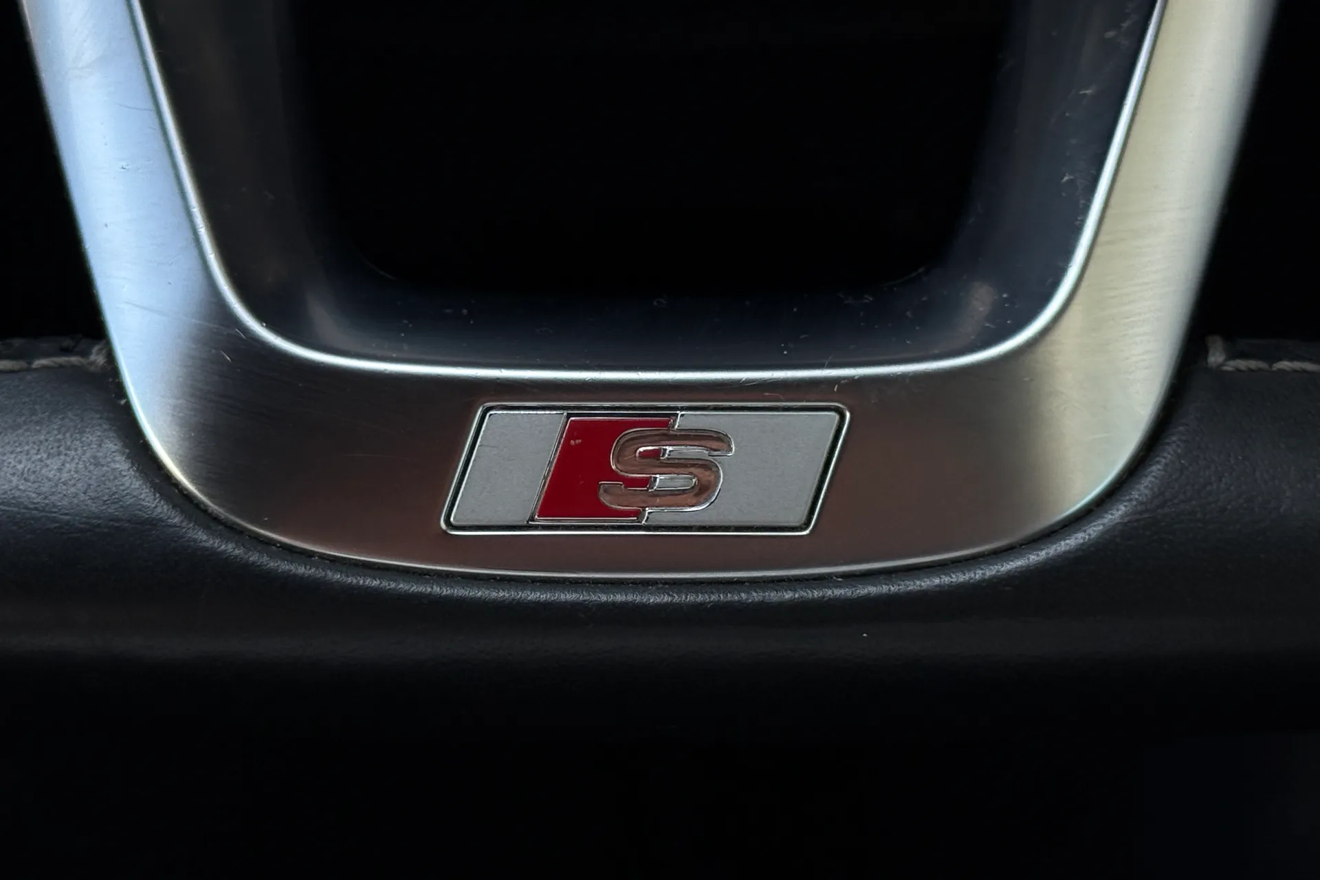 Audi Q5 thumbnail image number 11