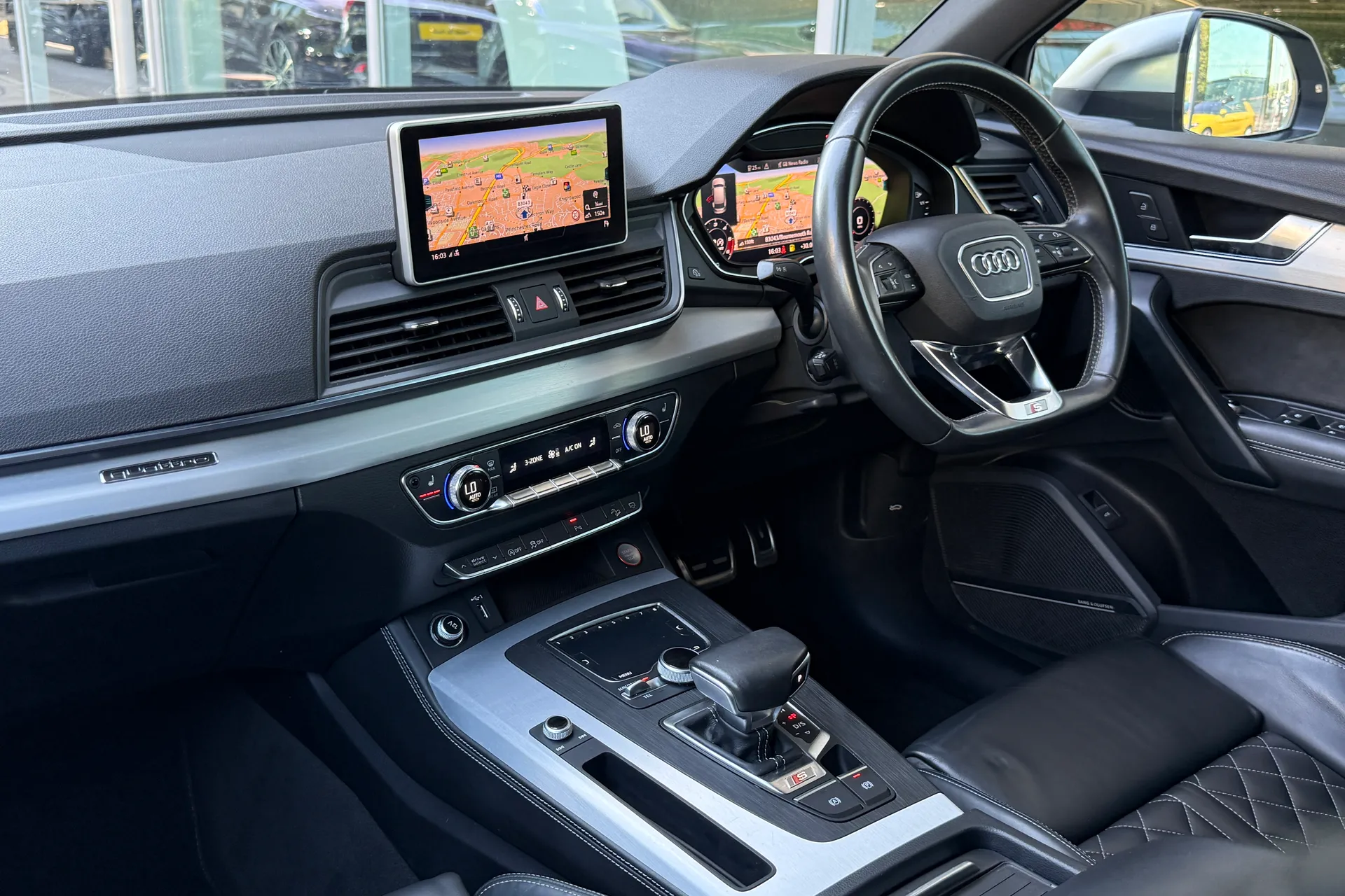 Audi Q5 thumbnail image number 57