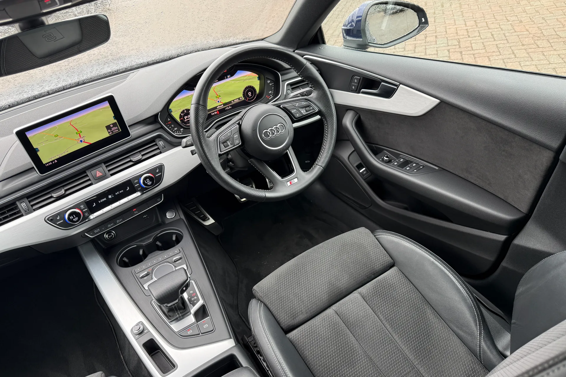 Audi A5 thumbnail image number 39