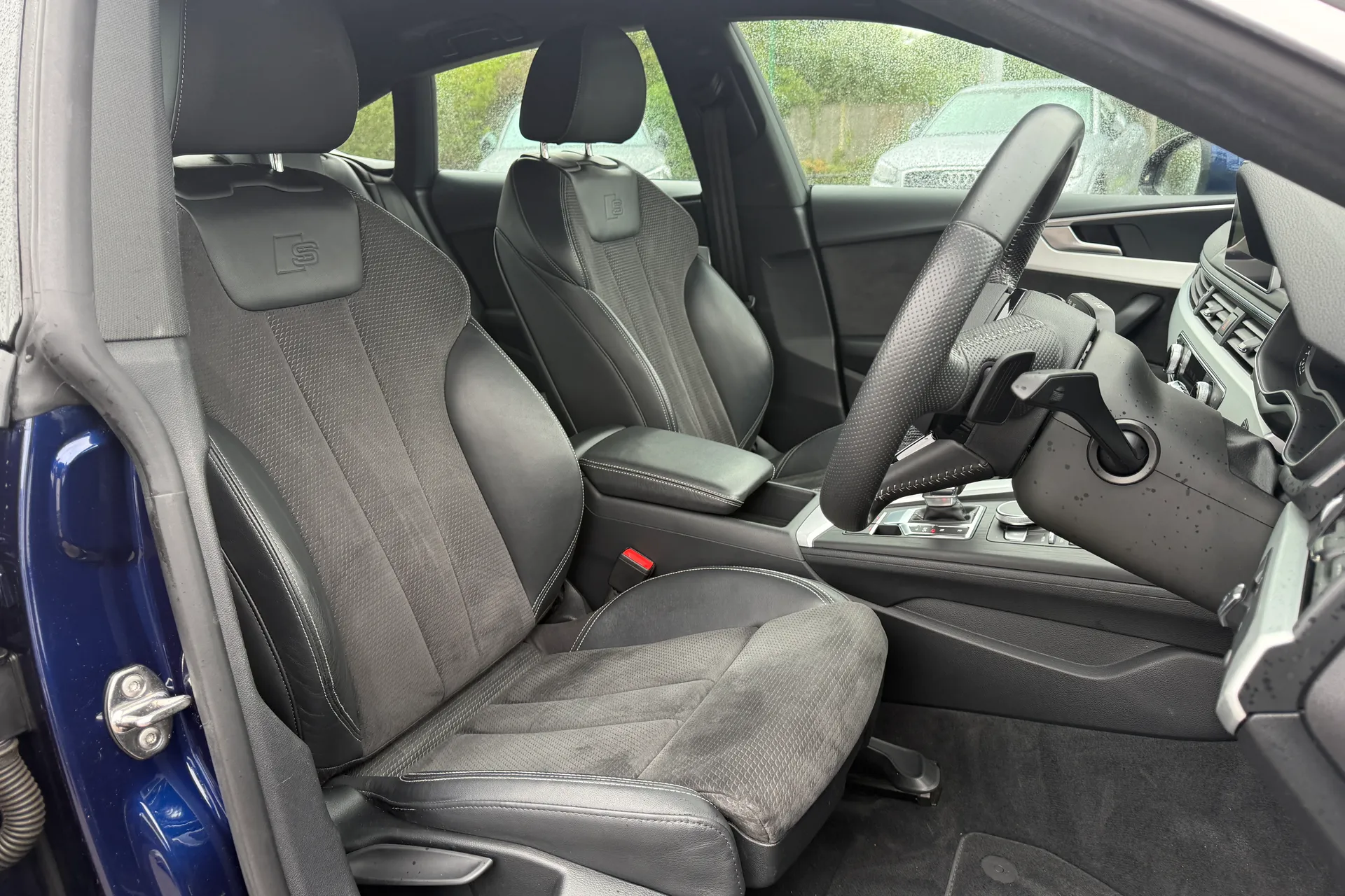 Audi A5 thumbnail image number 24
