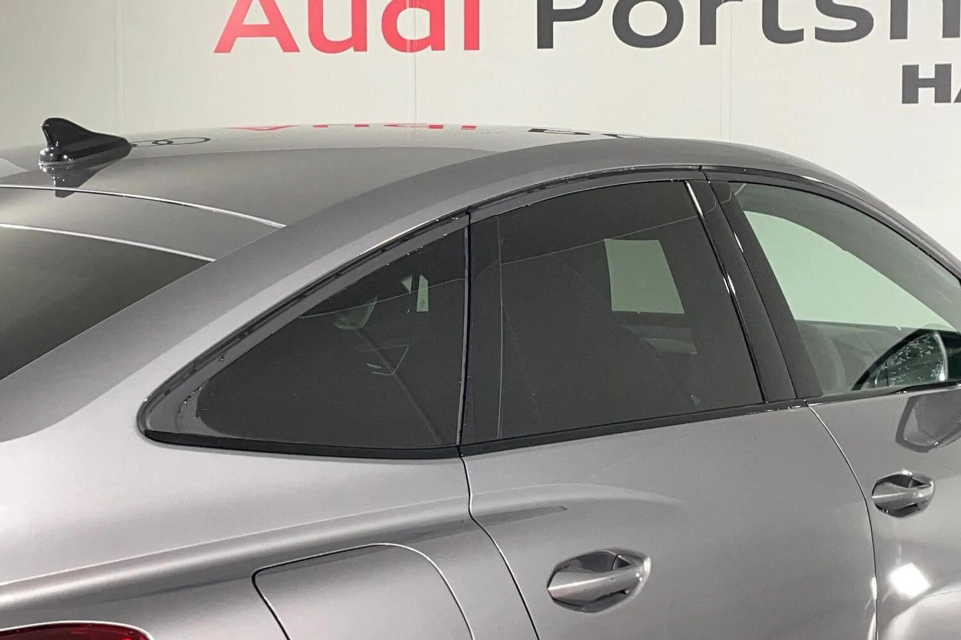 Audi Q4 thumbnail image number 24