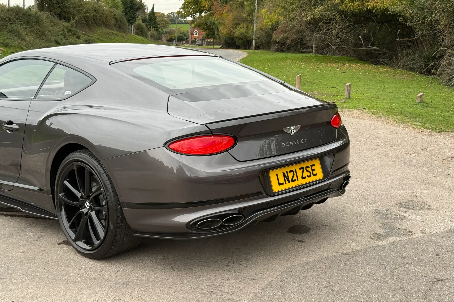 Bentley CONTINENTAL GT thumbnail image number 35