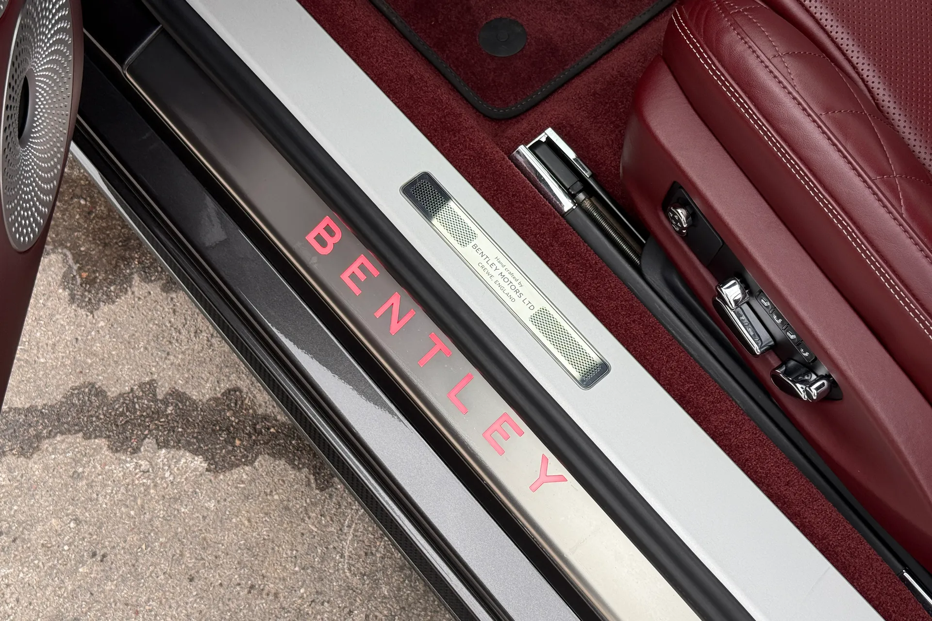 Bentley CONTINENTAL GT thumbnail image number 42