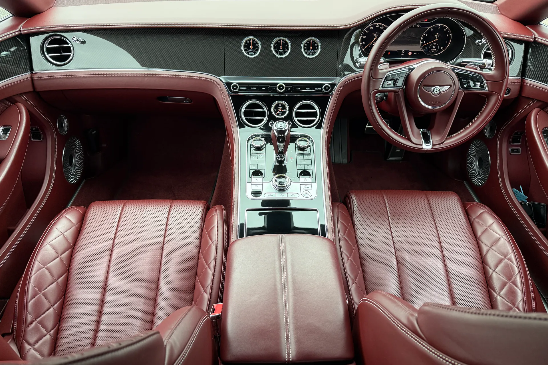 Bentley CONTINENTAL GT thumbnail image number 5