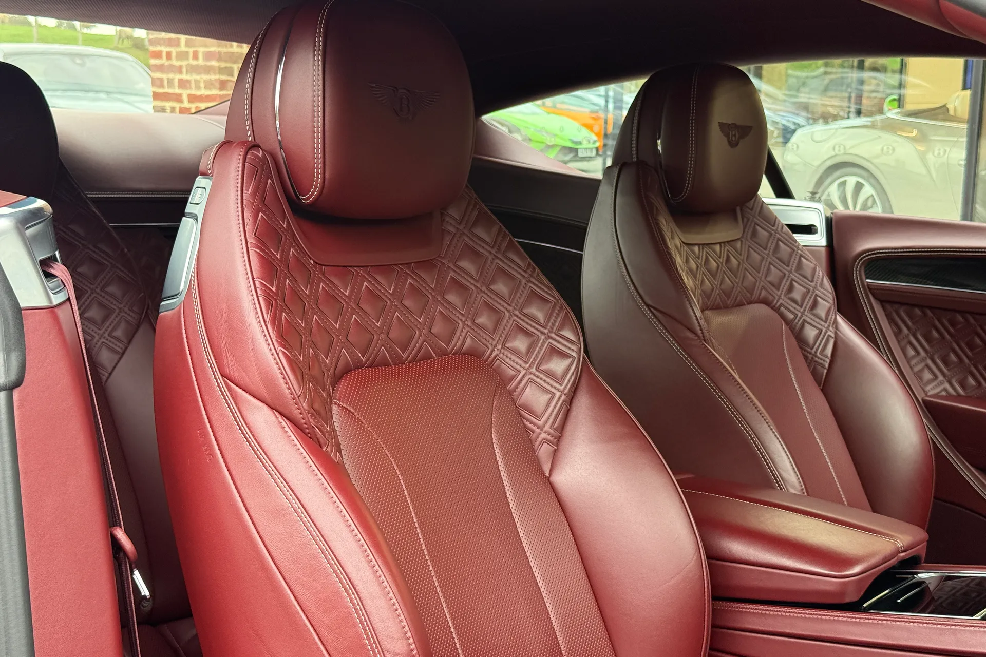 Bentley CONTINENTAL GT thumbnail image number 12