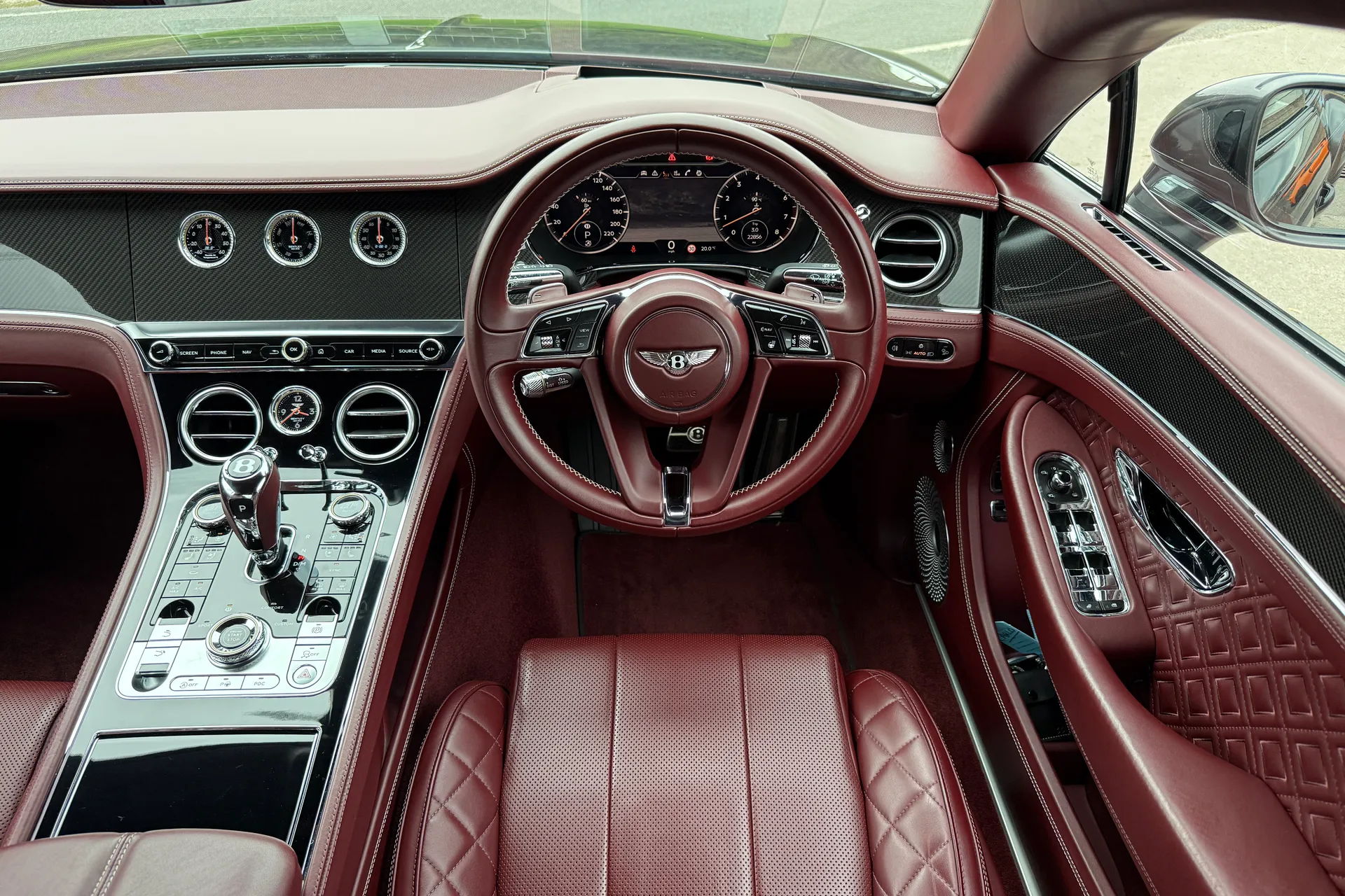 Bentley CONTINENTAL GT thumbnail image number 8