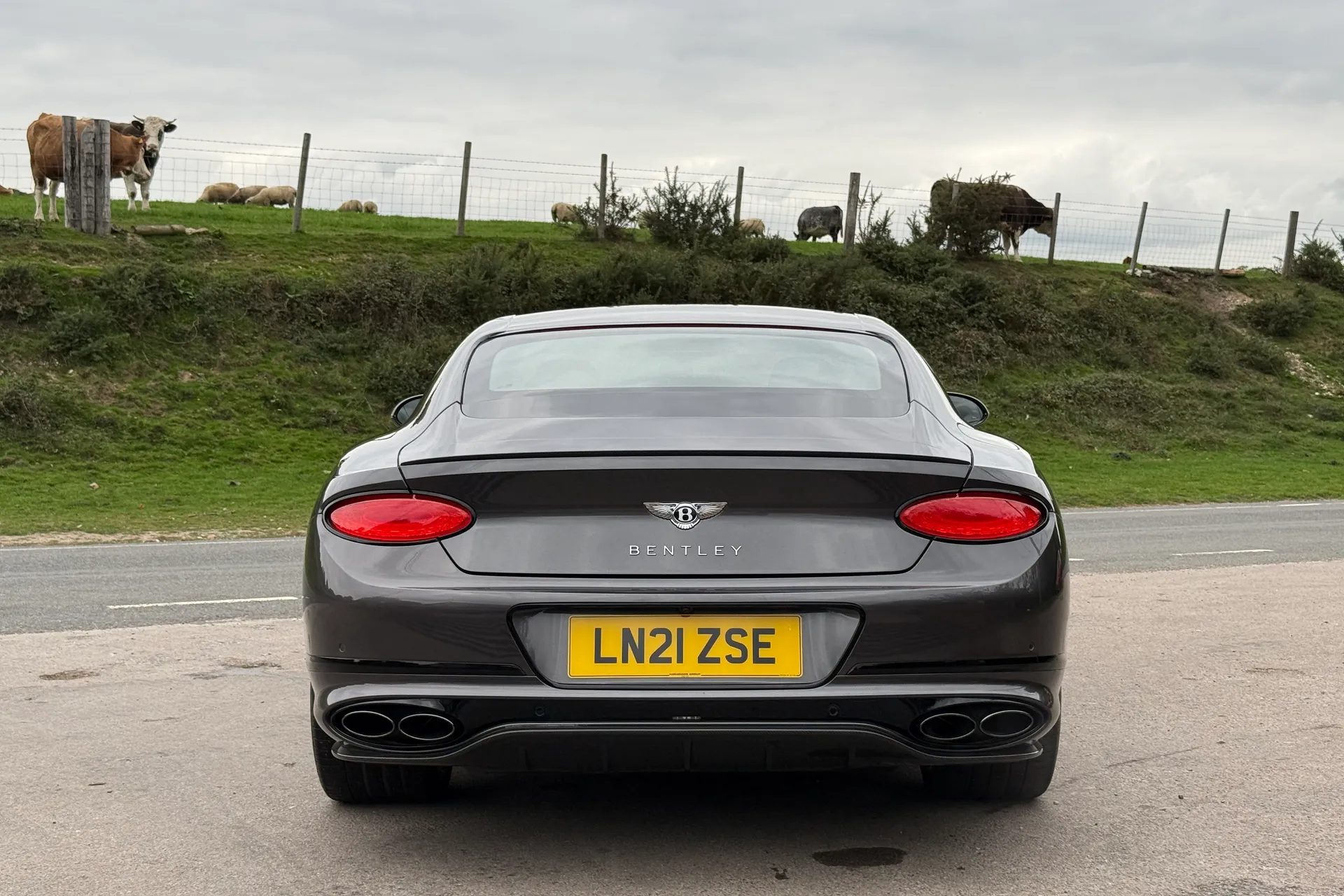 Bentley CONTINENTAL GT thumbnail image number 27